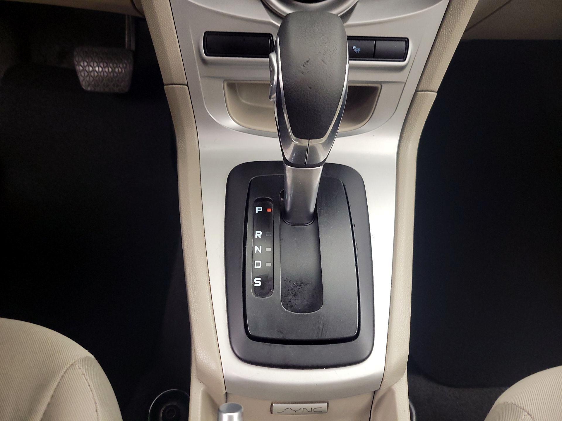 Thumbnail: 2016 Ford Fiesta - 17