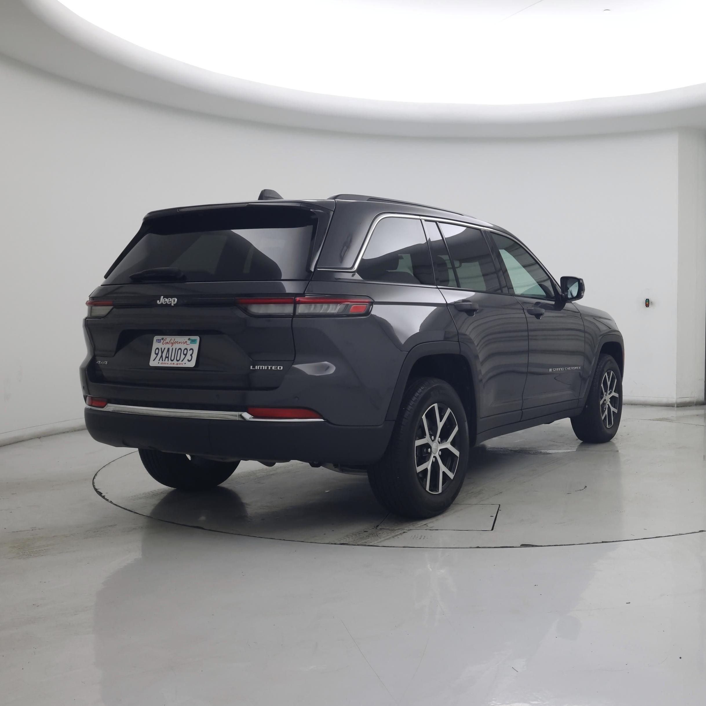 Thumbnail: 2024 Jeep Grand Cherokee - 8