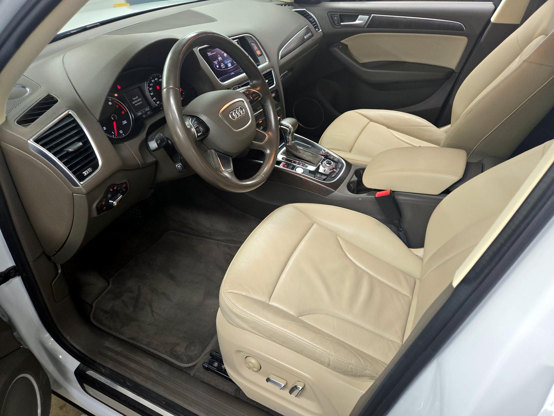 Thumbnail: 2016 Audi Q5 - 11