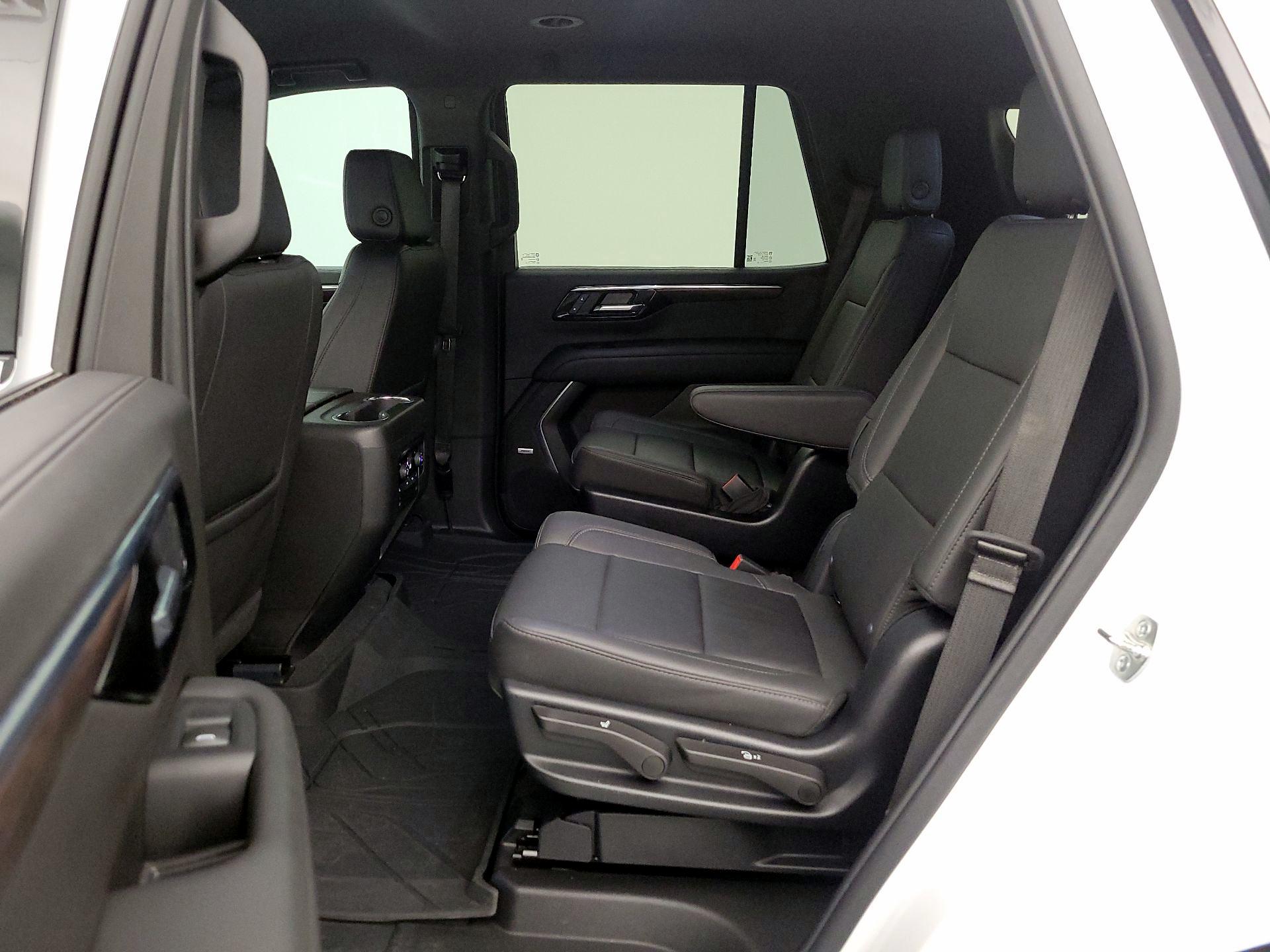 Thumbnail: 2025 Chevrolet Tahoe - 20