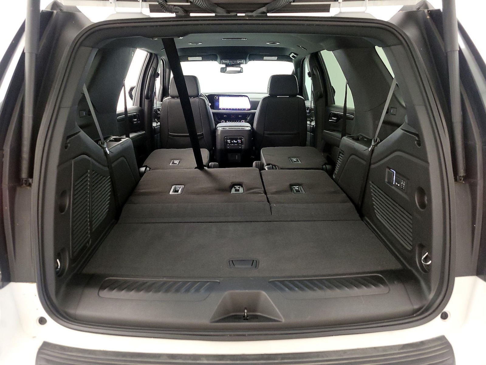 2025 Chevrolet Tahoe LT - Photo 24