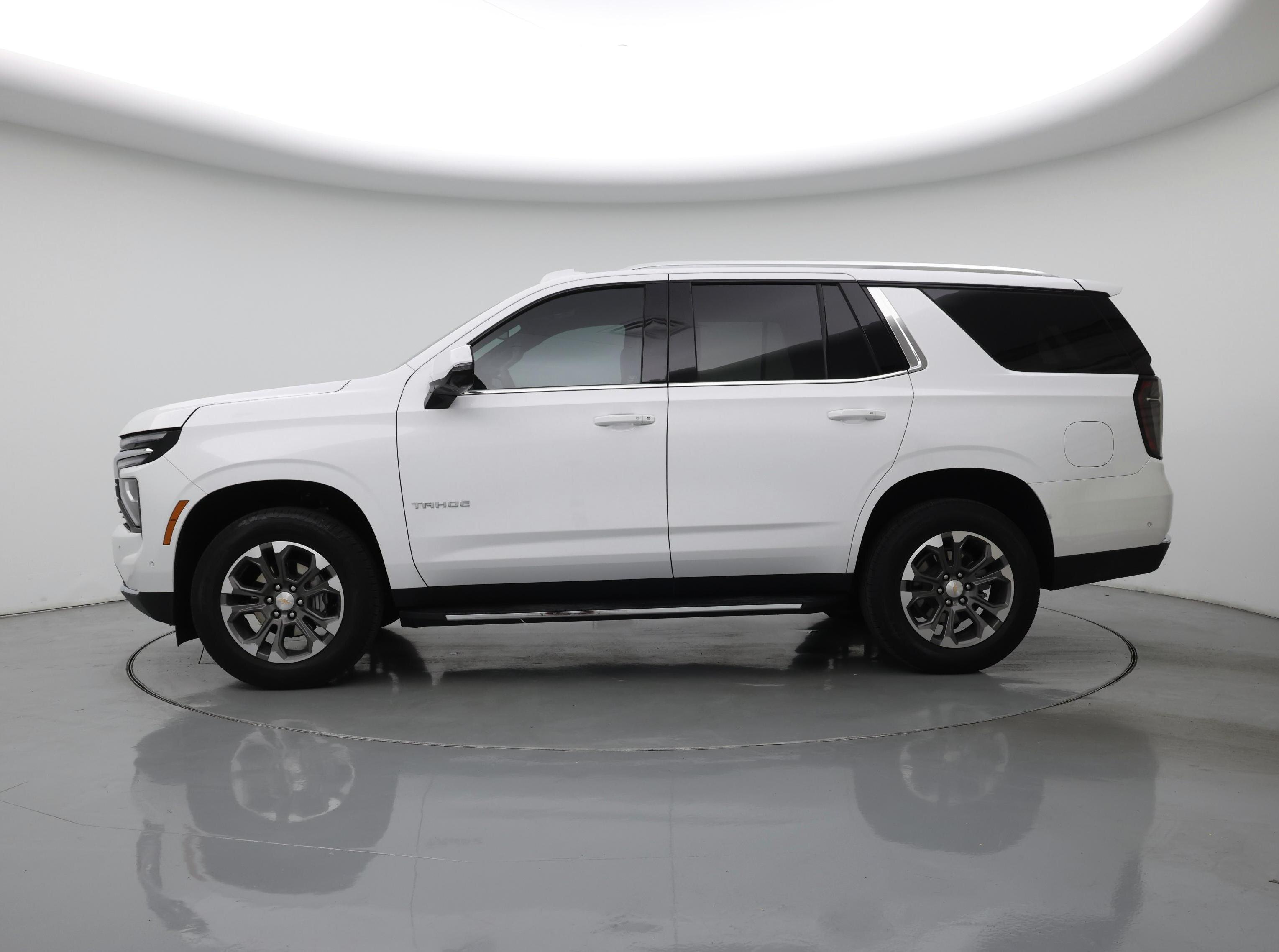 Thumbnail: 2025 Chevrolet Tahoe - 3