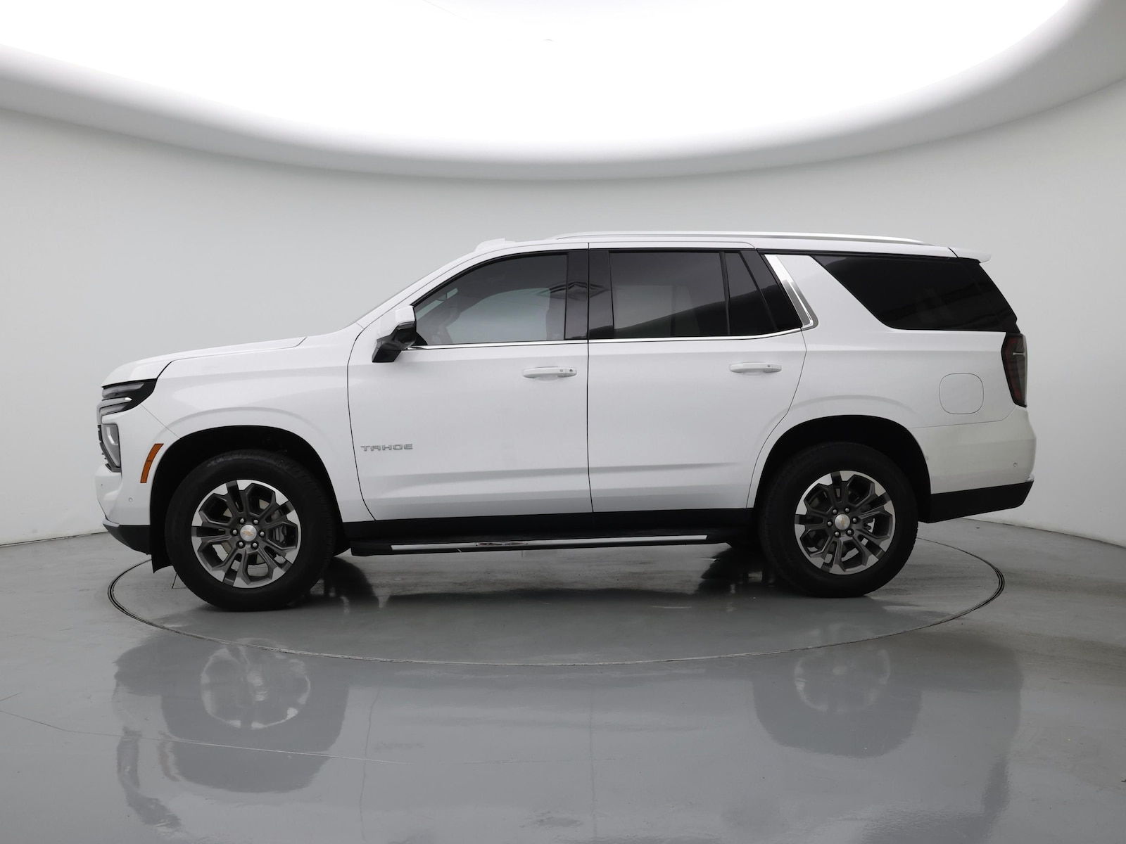 2025 Chevrolet Tahoe LT - Photo 4