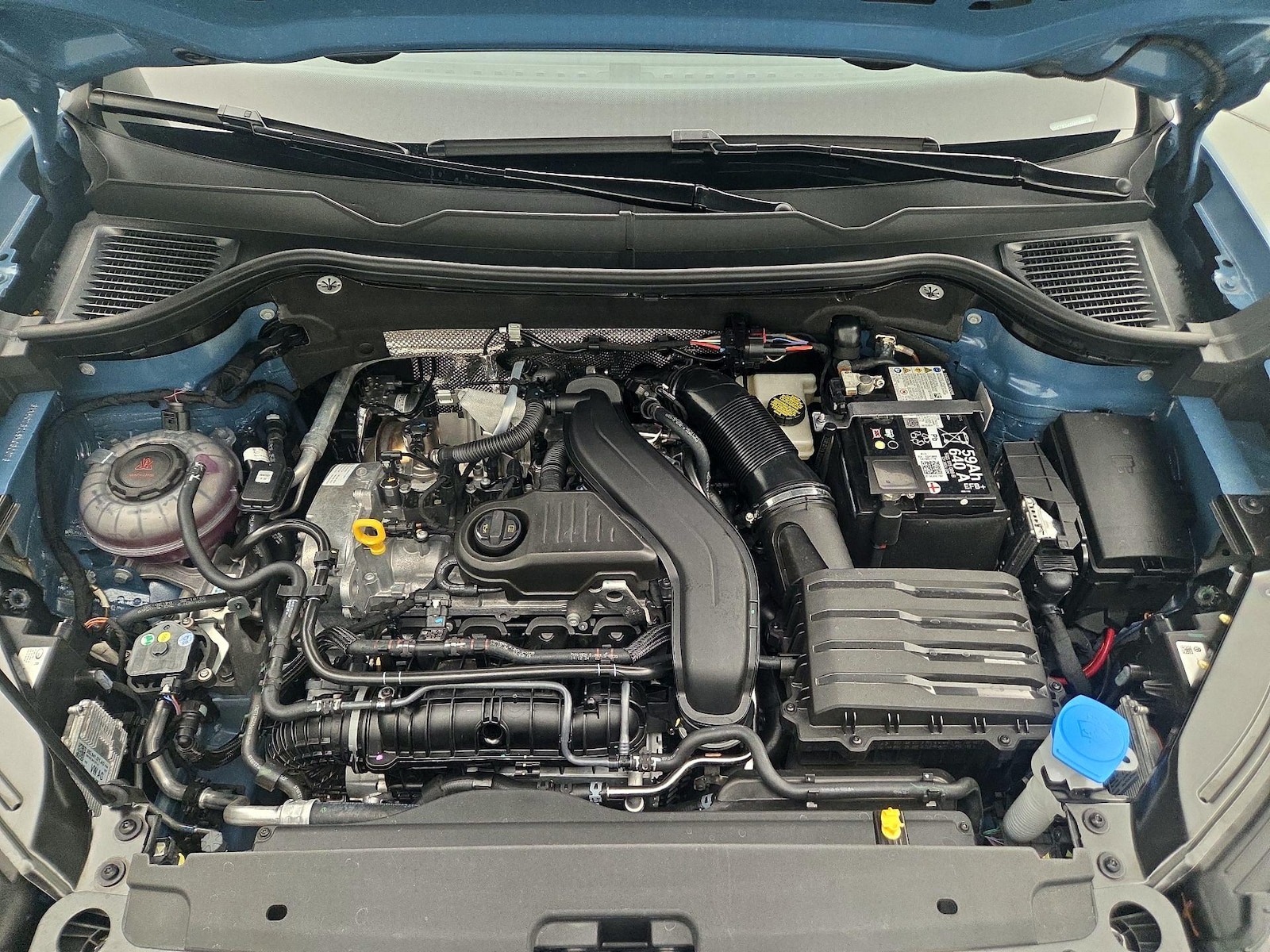 2025 Volkswagen Taos S - Photo 22