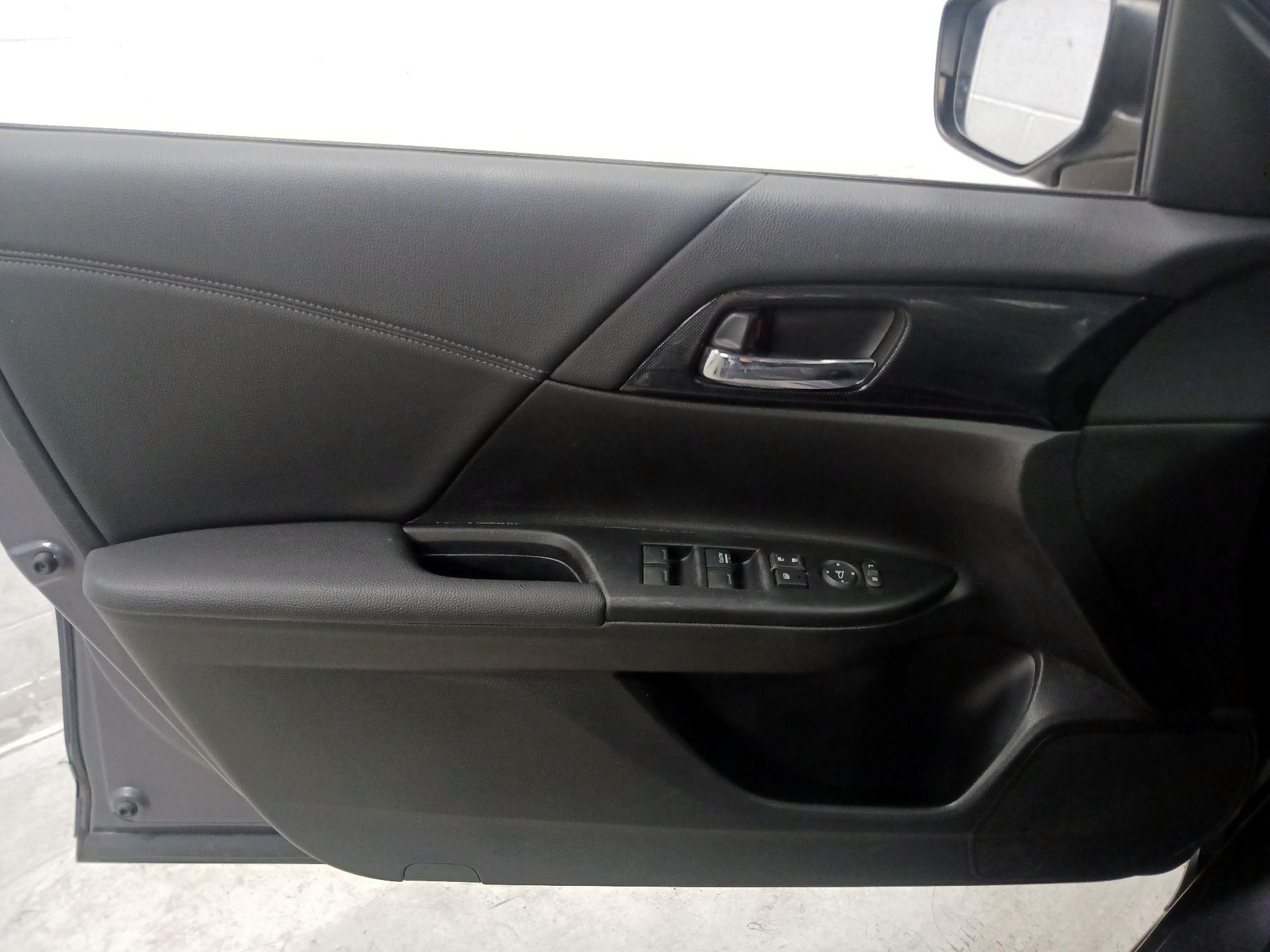 Thumbnail: 2014 Honda Accord - 12