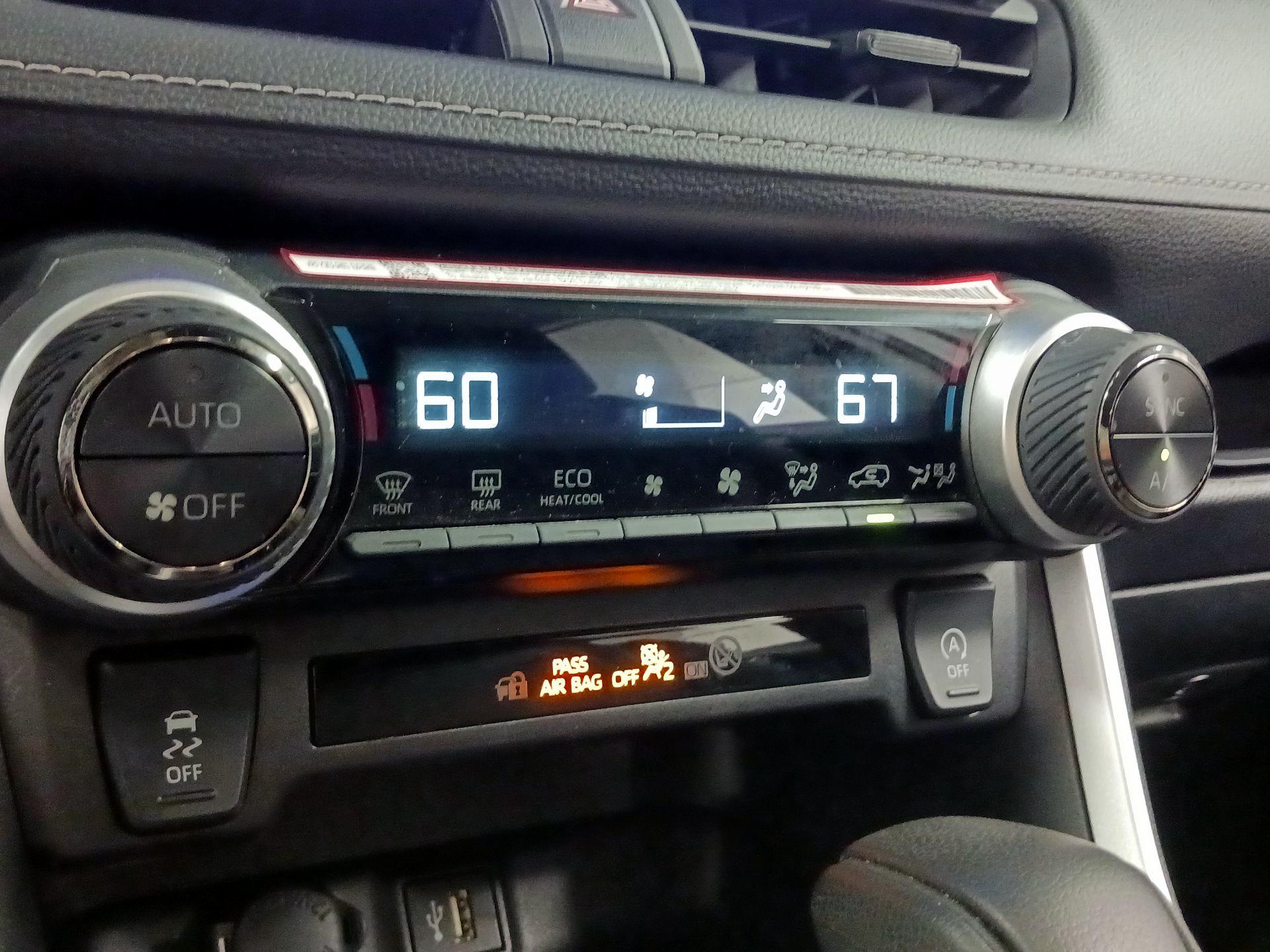 Thumbnail: 2025 Toyota RAV4 - 16