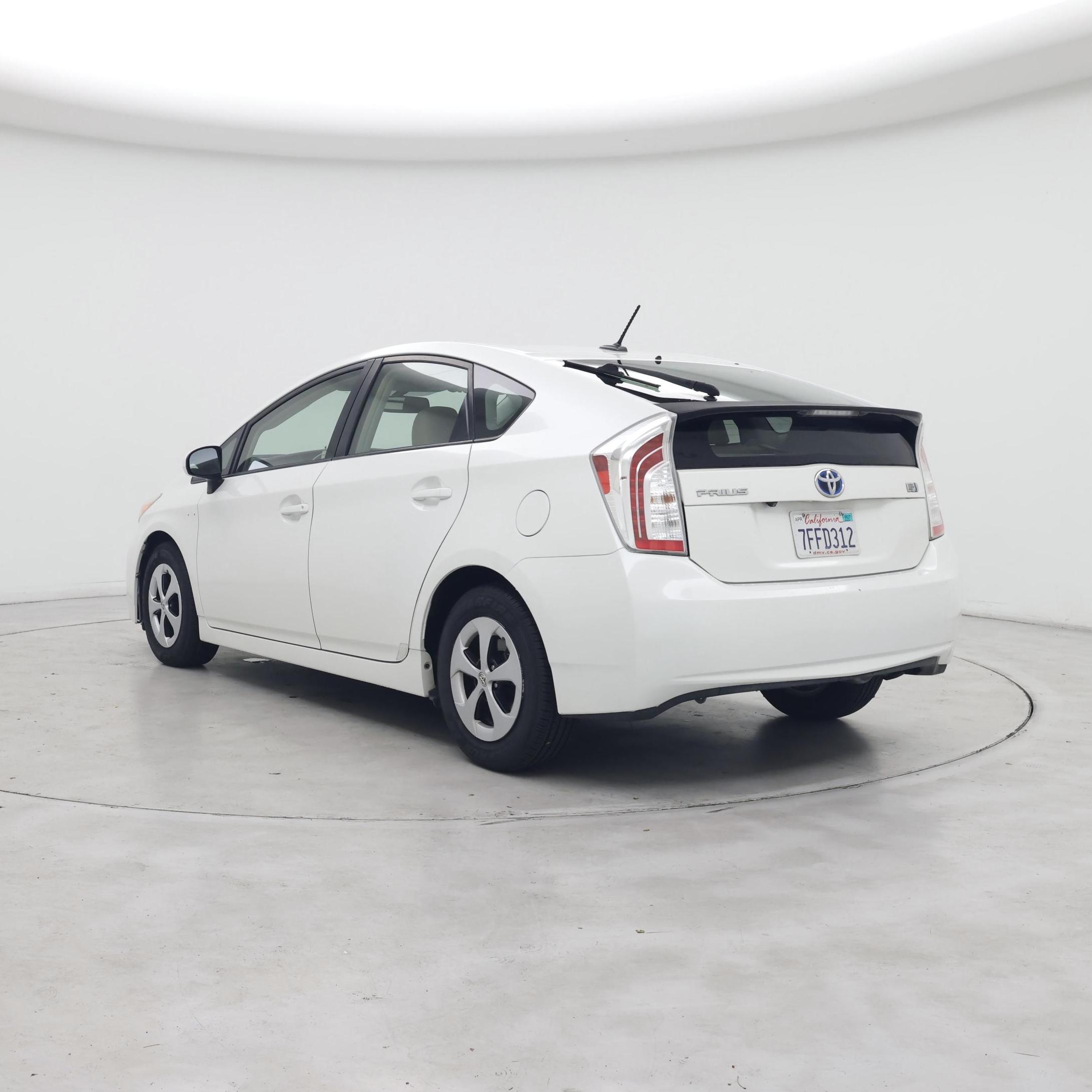 Thumbnail: 2014 Toyota Prius - 2