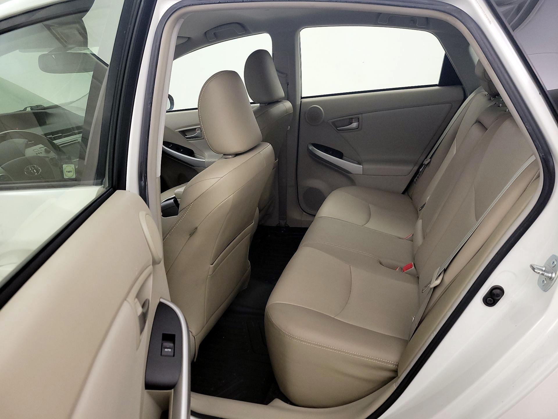 Thumbnail: 2014 Toyota Prius - 19