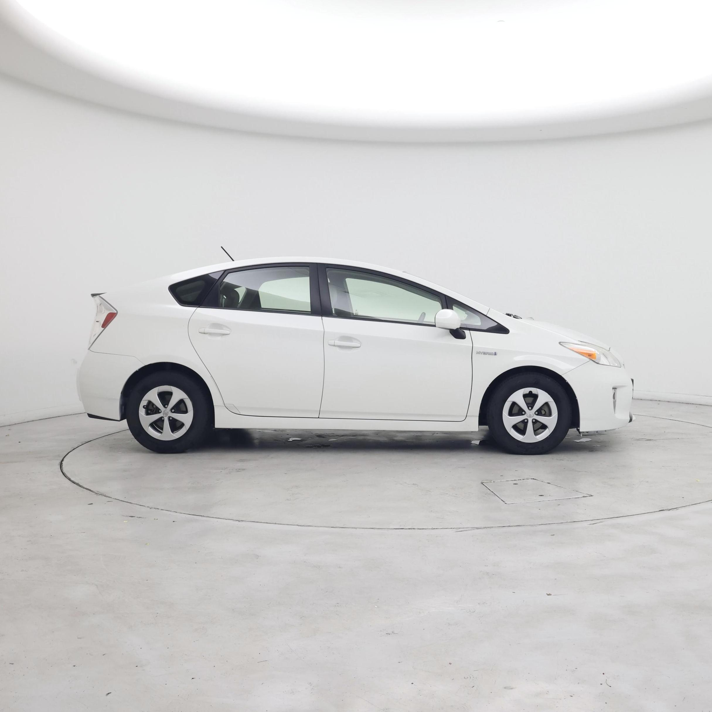 Thumbnail: 2014 Toyota Prius - 7