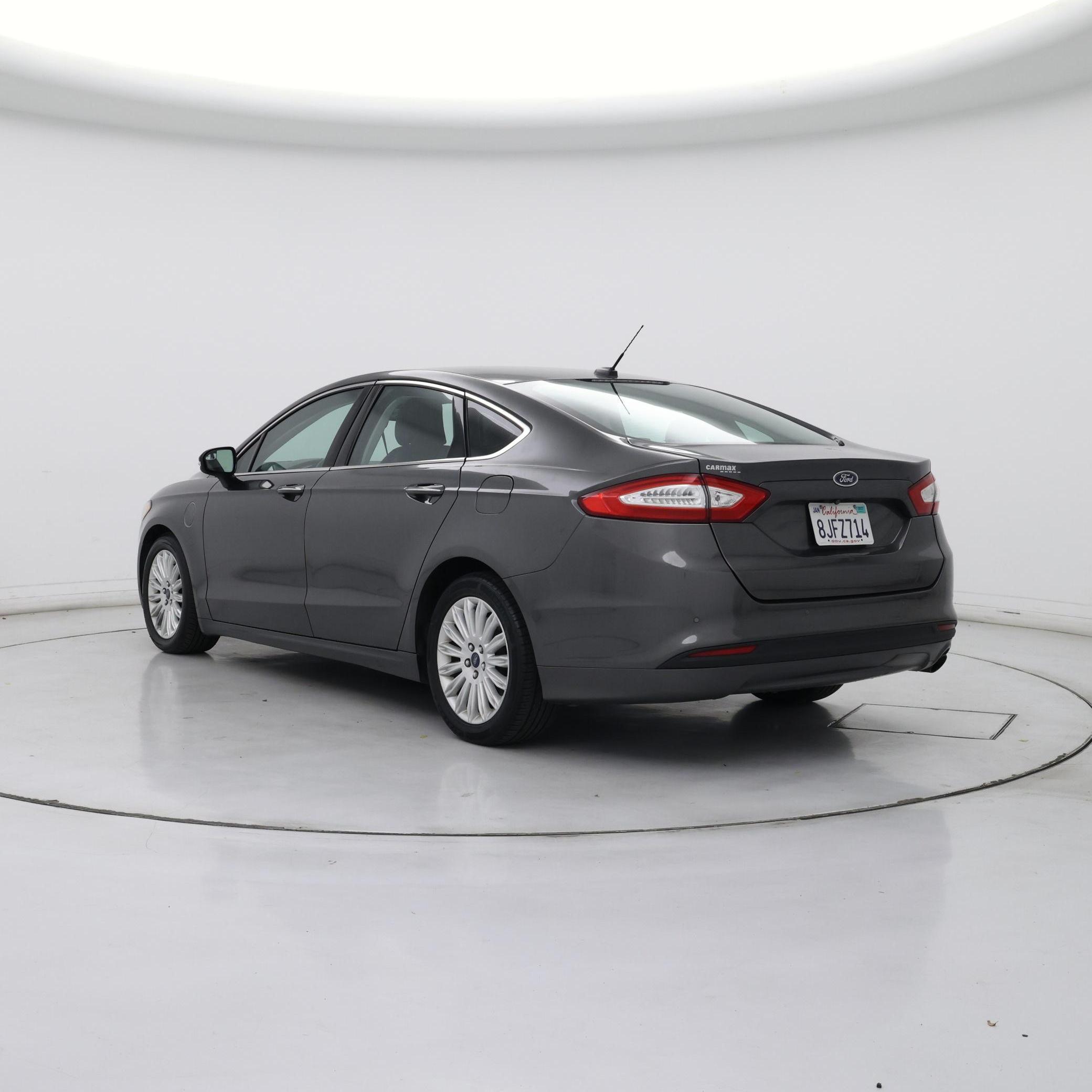 Thumbnail: 2016 Ford Fusion - 2