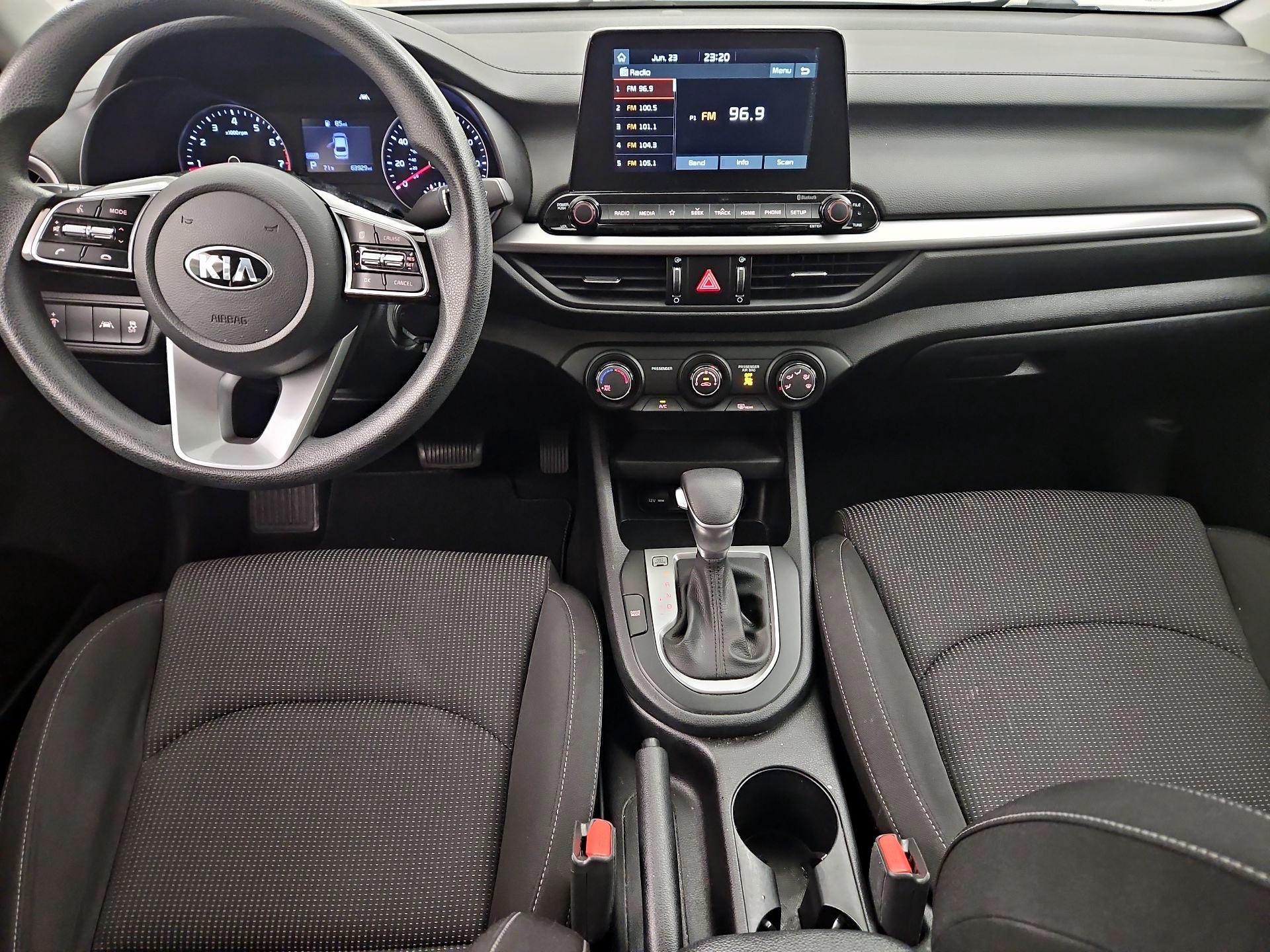 Thumbnail: 2020 Kia Forte - 9