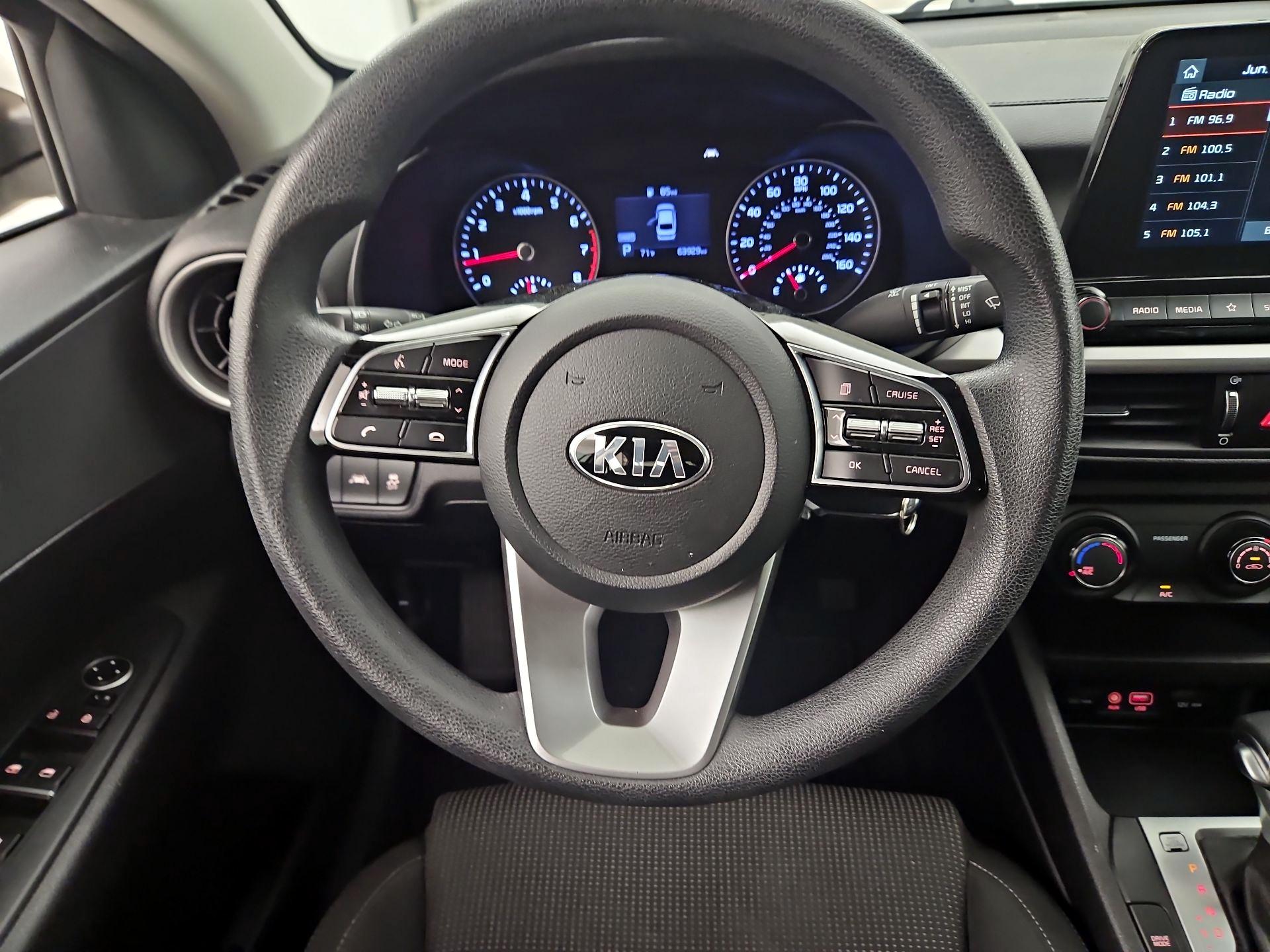 Thumbnail: 2020 Kia Forte - 10