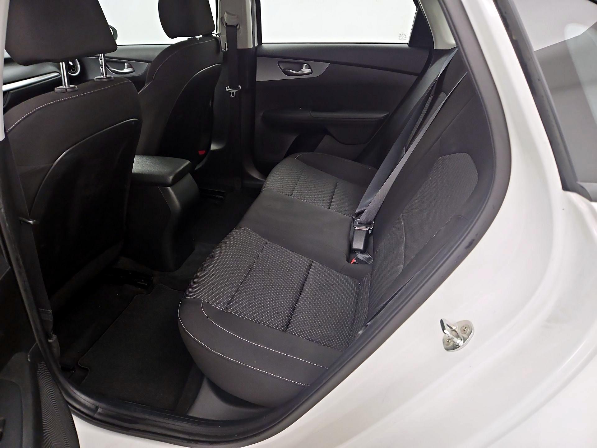 Thumbnail: 2020 Kia Forte - 19