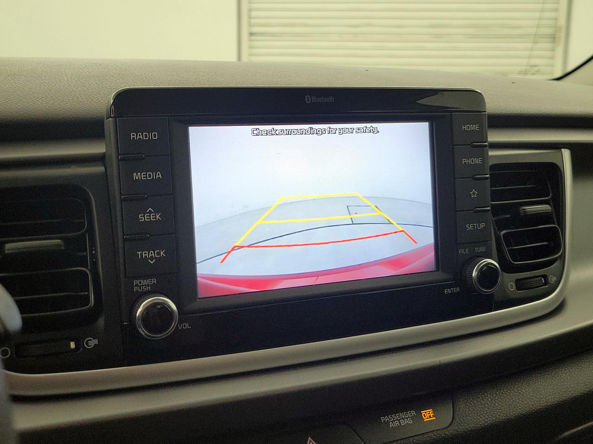 Thumbnail: 2019 Kia Rio5 - 14