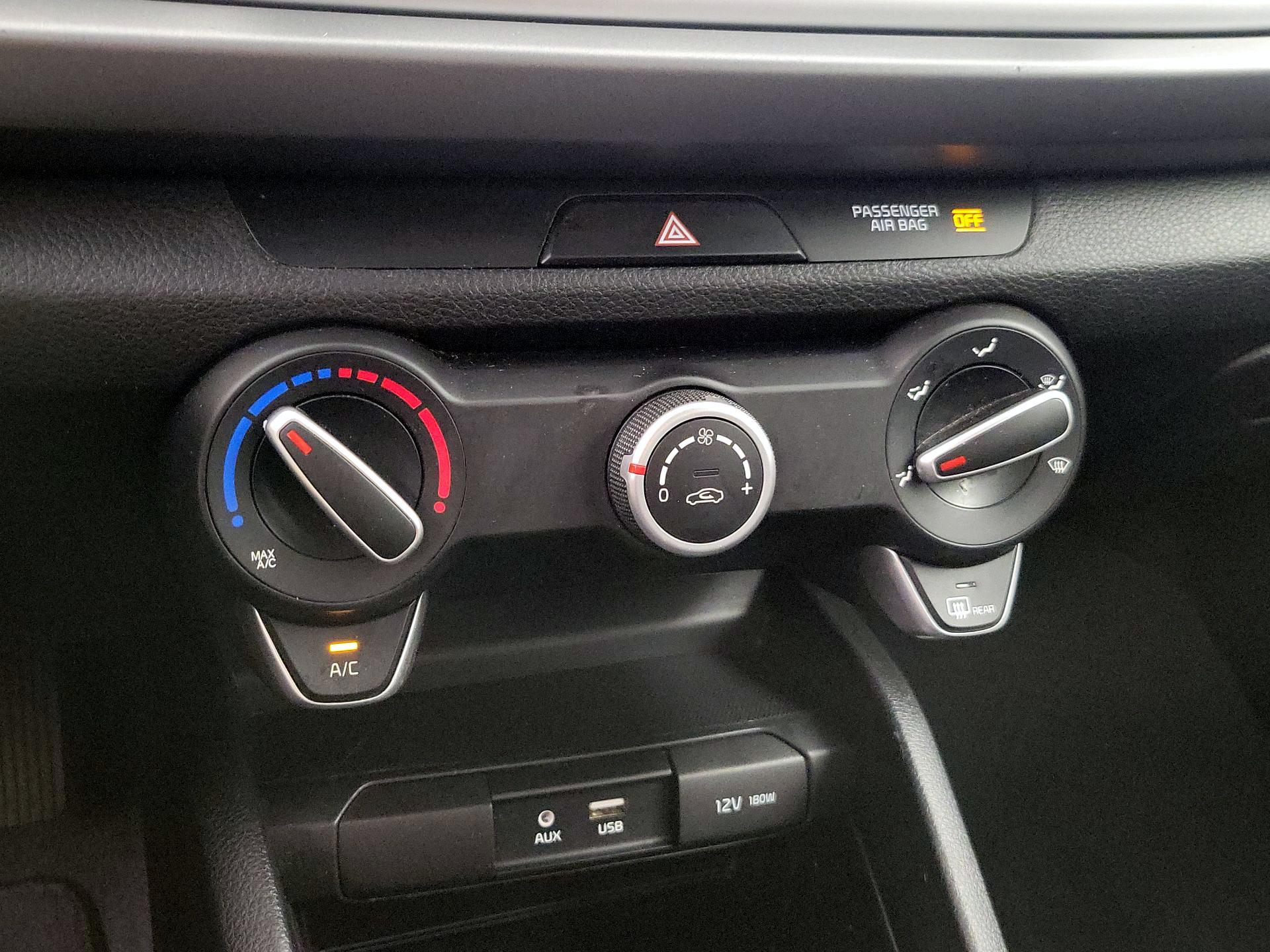 Thumbnail: 2019 Kia Rio5 - 16