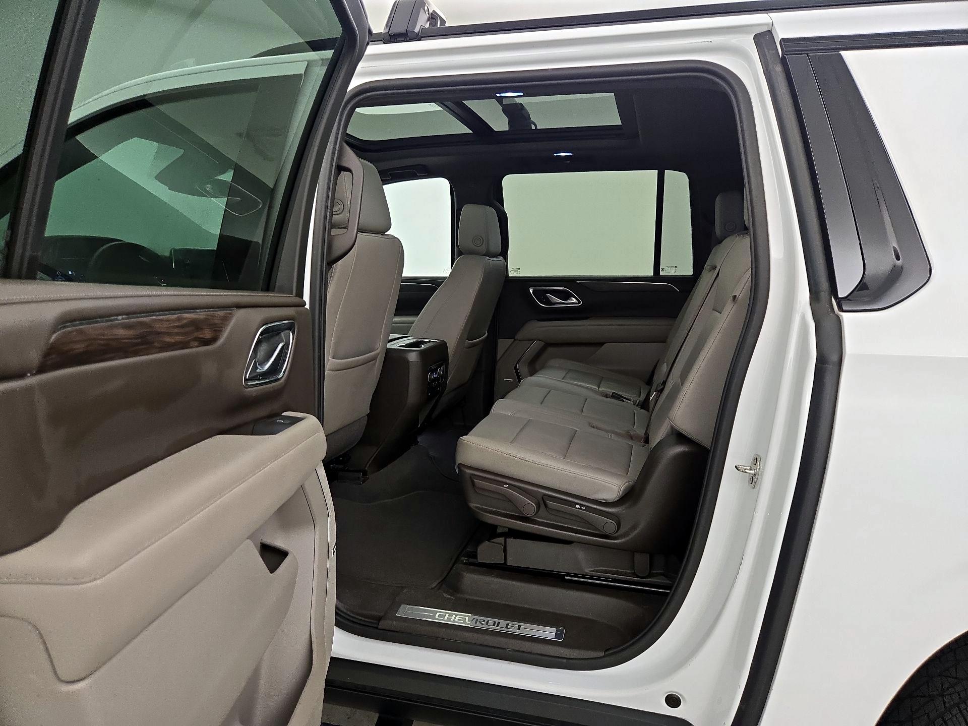 Thumbnail: 2023 Chevrolet Suburban - 20