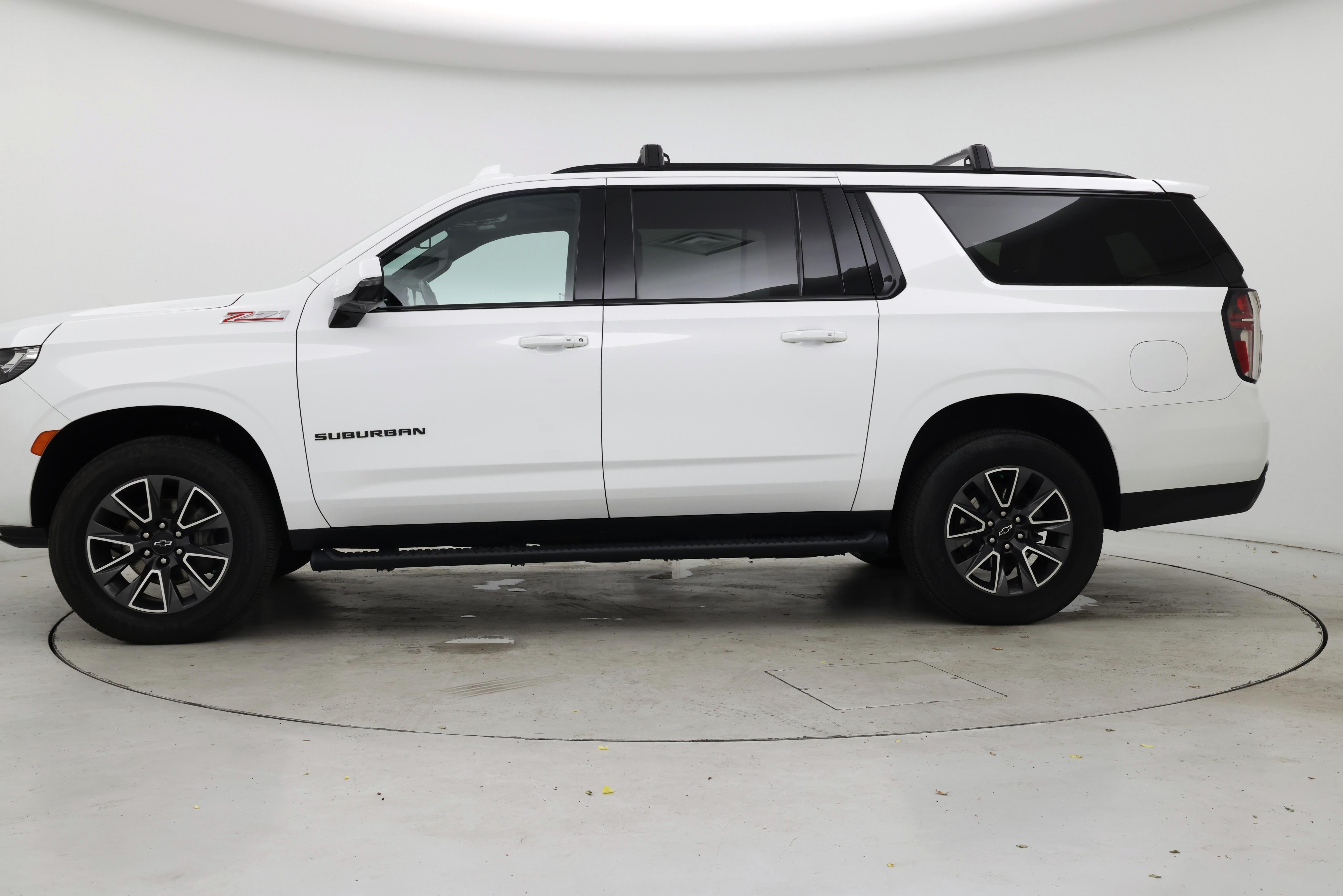 Thumbnail: 2023 Chevrolet Suburban - 3