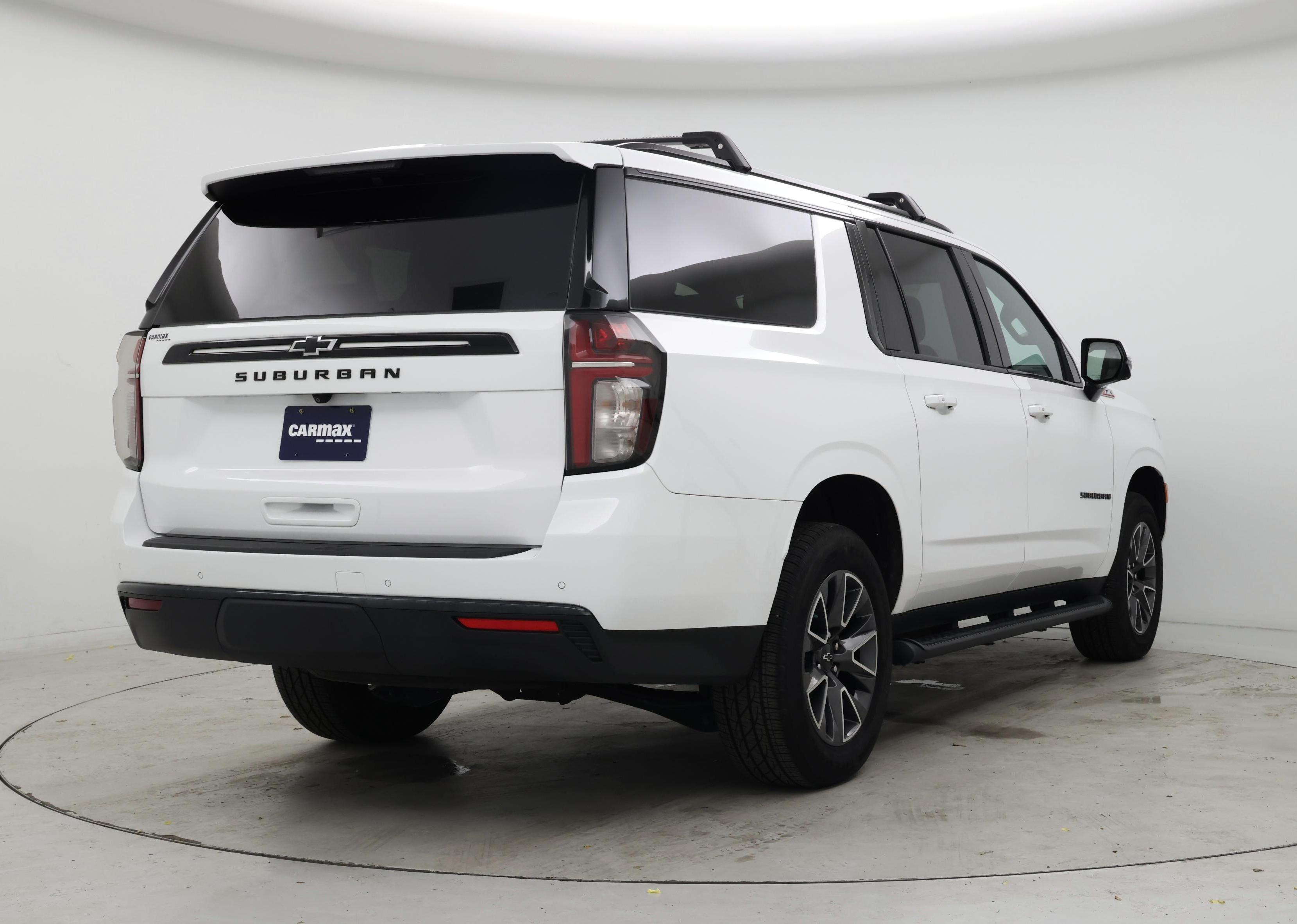 Thumbnail: 2023 Chevrolet Suburban - 8