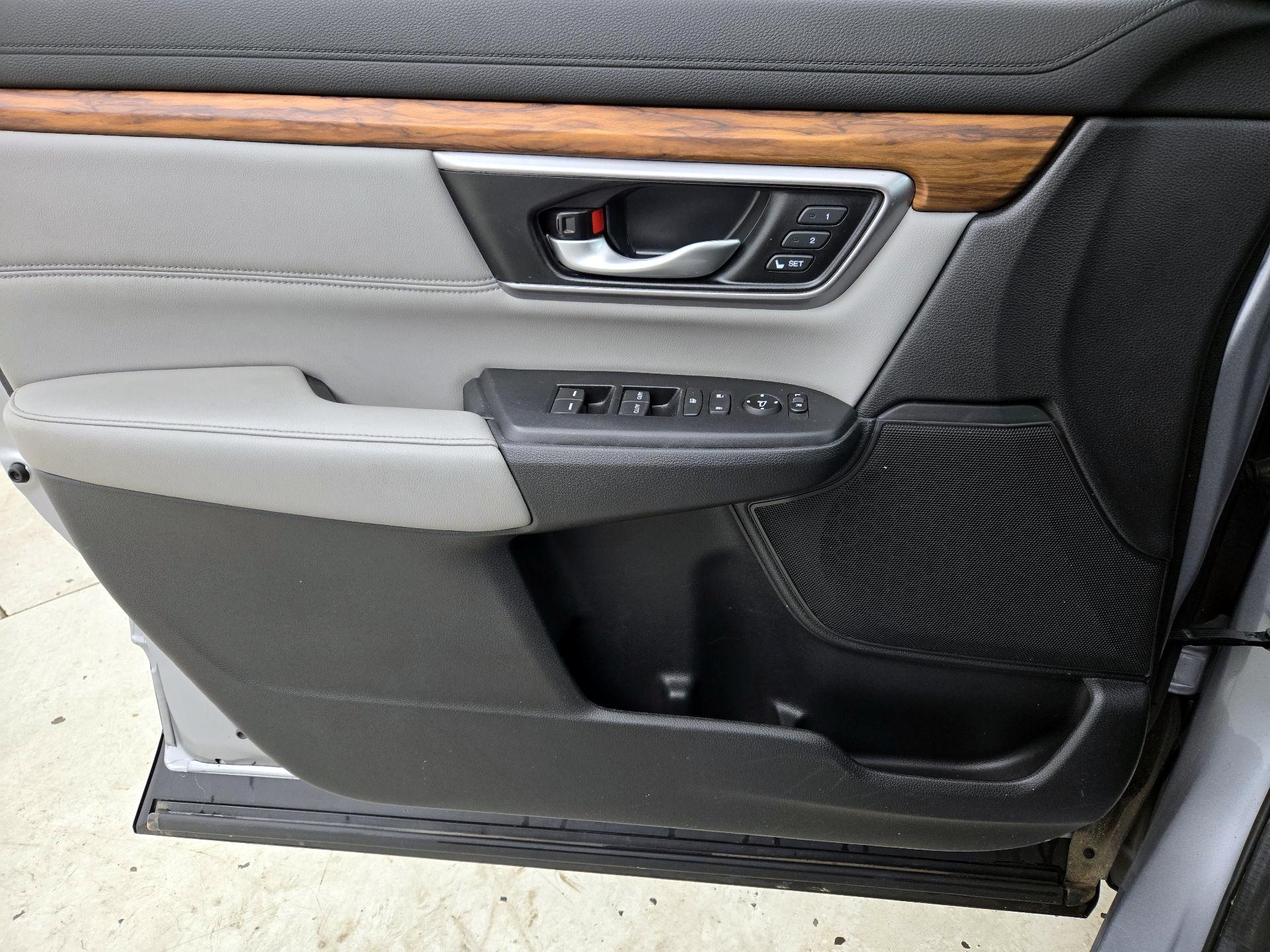 Thumbnail: 2018 Honda CR-V - 12