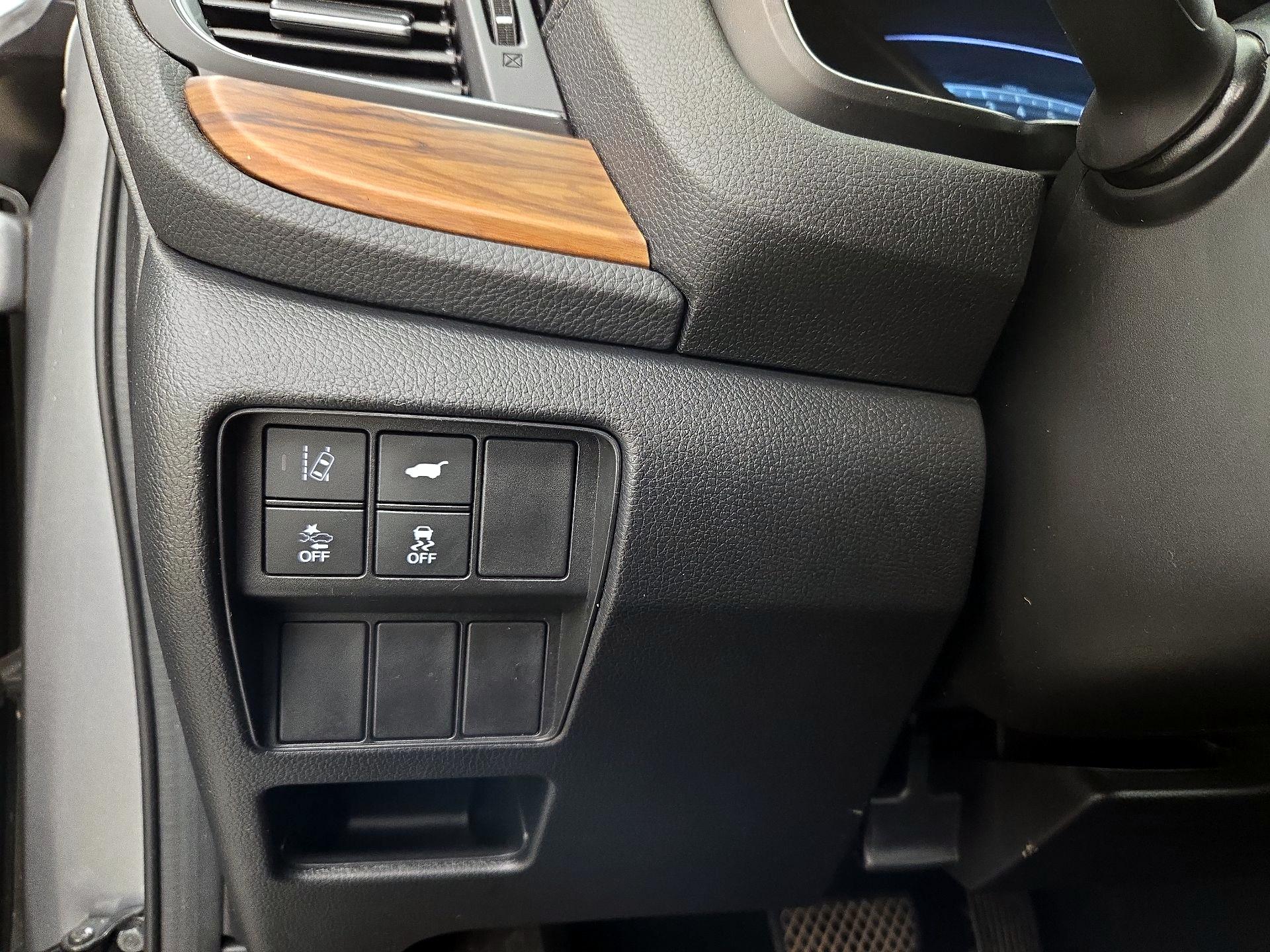 Thumbnail: 2018 Honda CR-V - 13