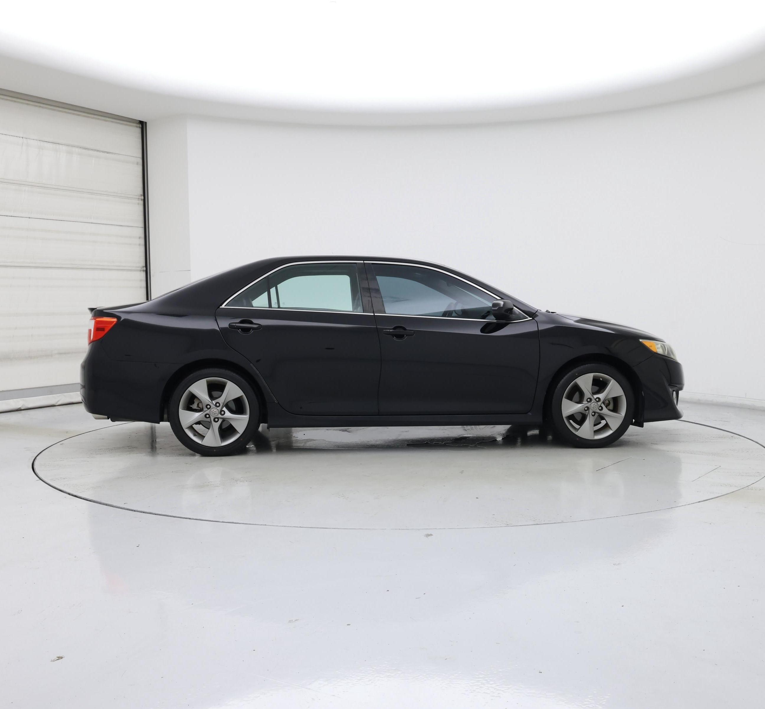 Thumbnail: 2014 Toyota Camry - 7