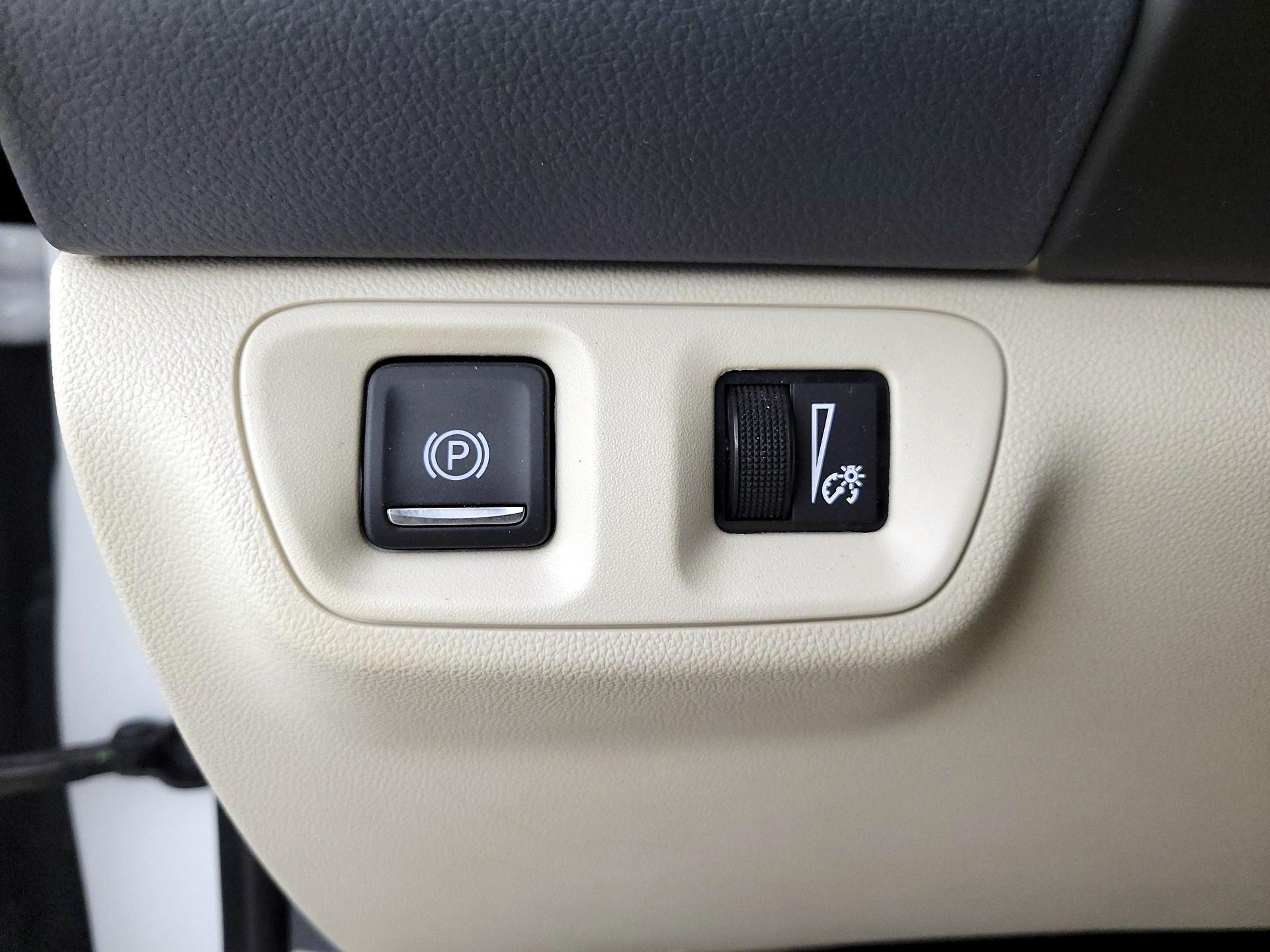 Thumbnail: 2020 GMC Acadia - 13