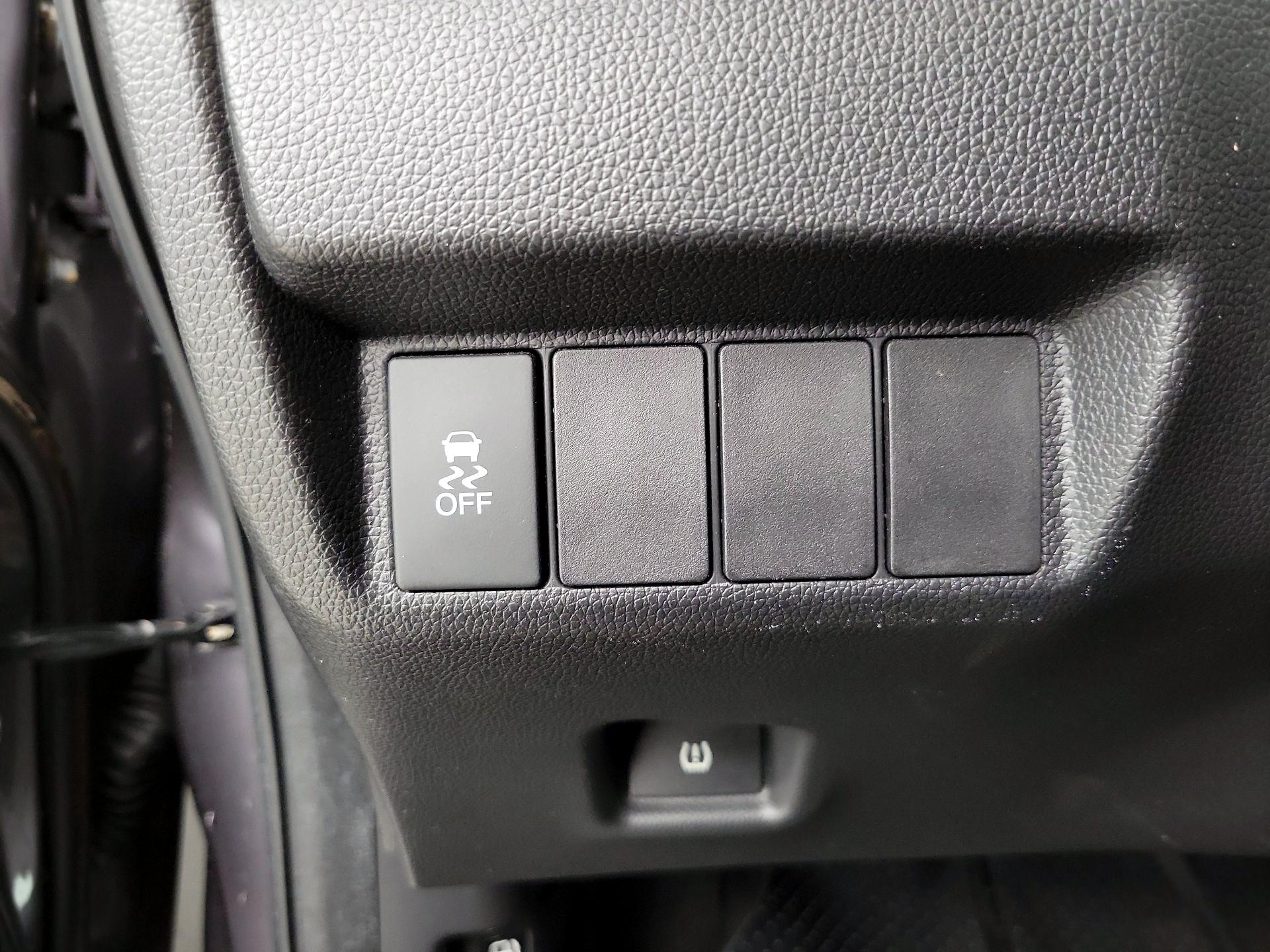 Thumbnail: 2015 Honda Fit - 13