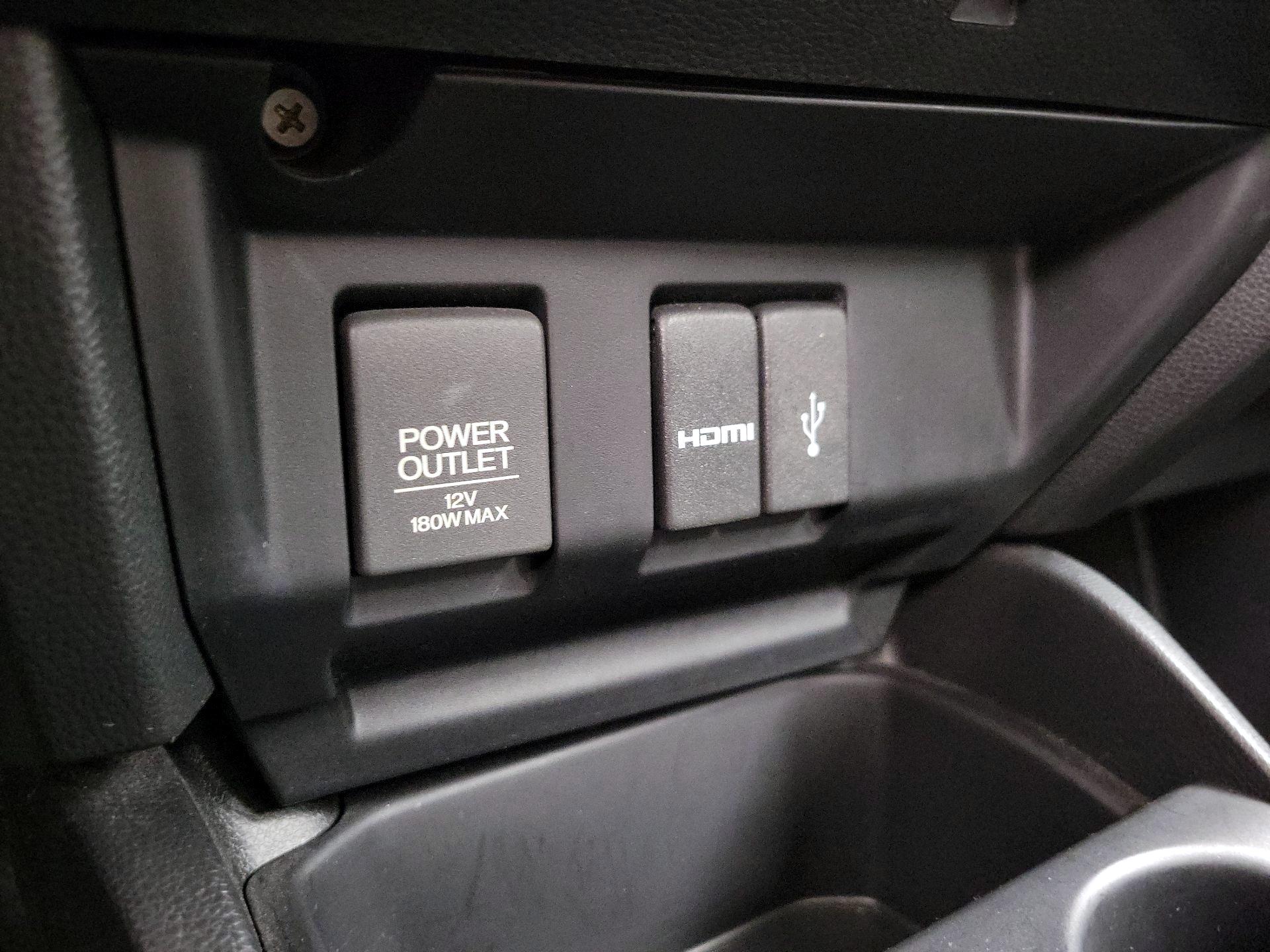 Thumbnail: 2015 Honda Fit - 18