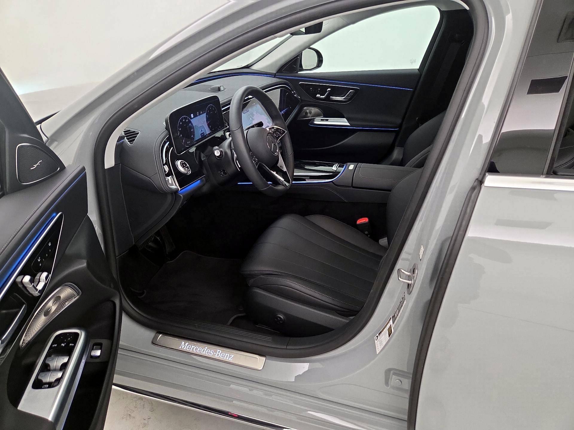 Thumbnail: 2025 Mercedes-Benz E-Class - 11