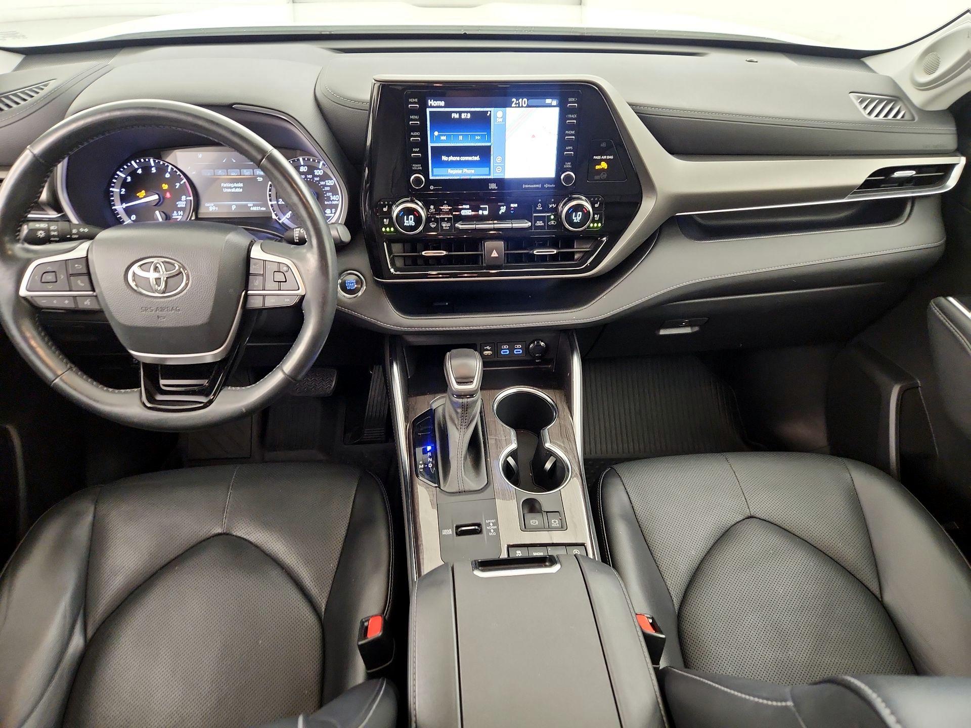Thumbnail: 2022 Toyota Highlander - 9