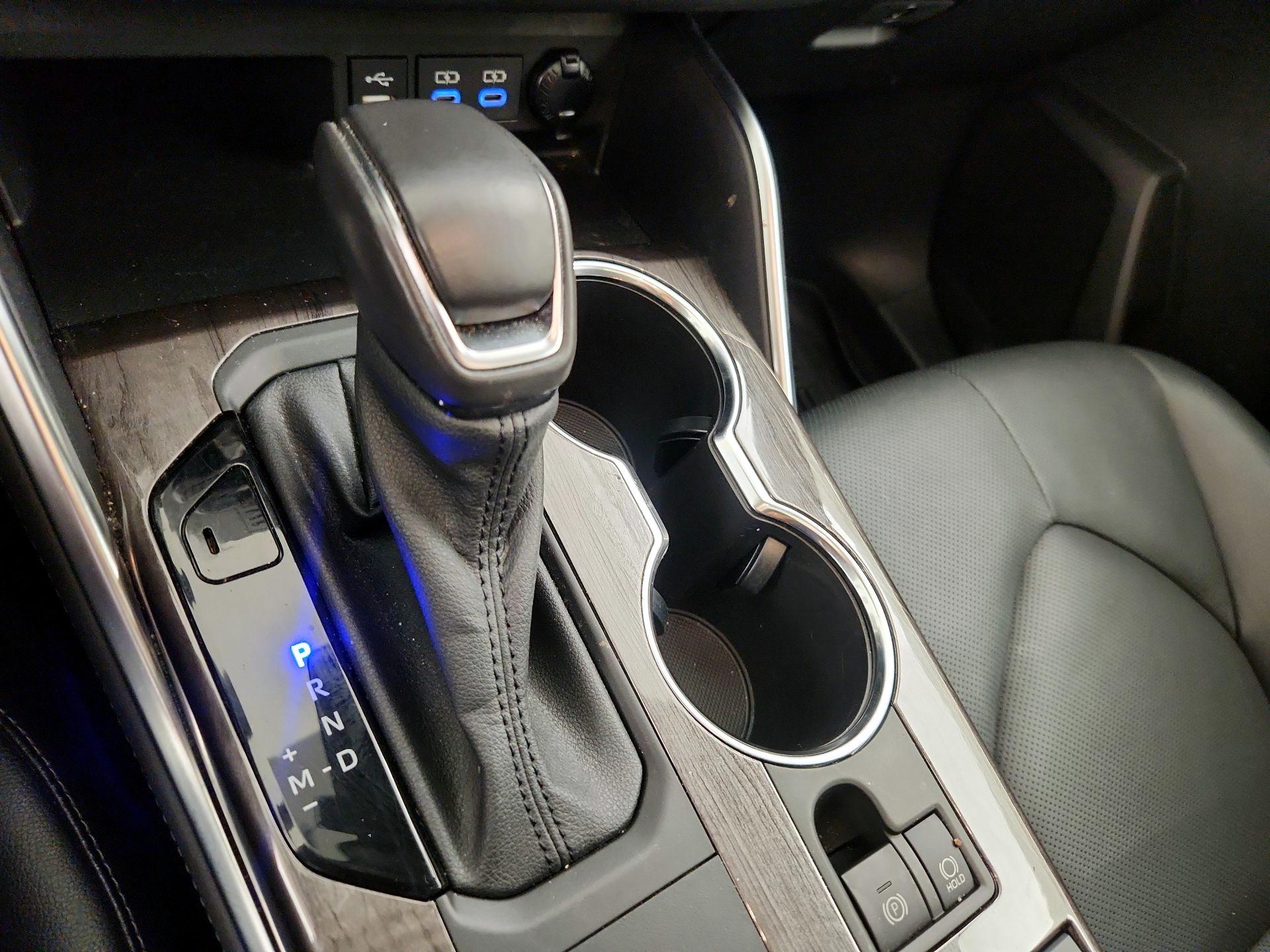 Thumbnail: 2022 Toyota Highlander - 18