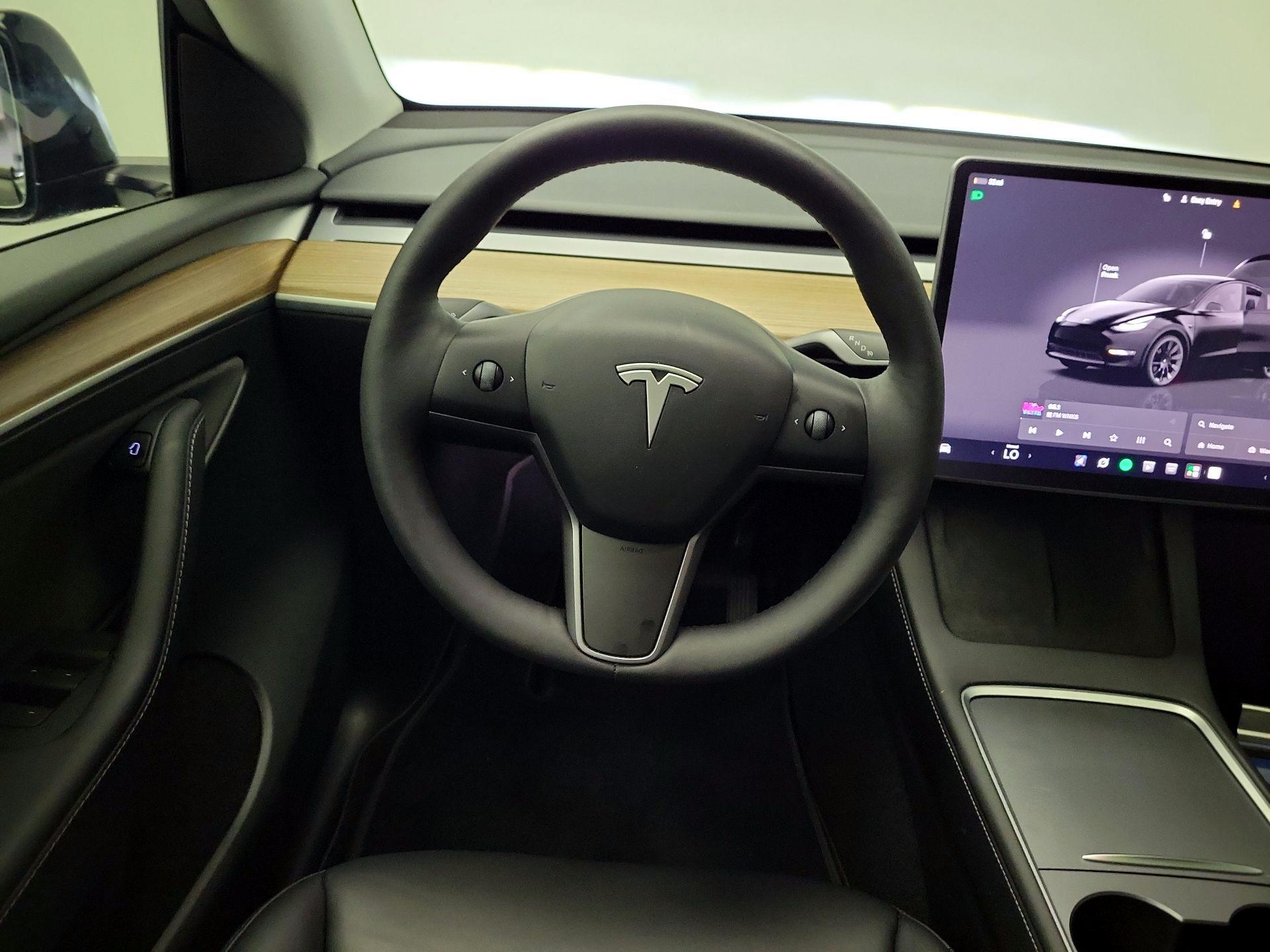 Thumbnail: 2024 Tesla Model Y - 10