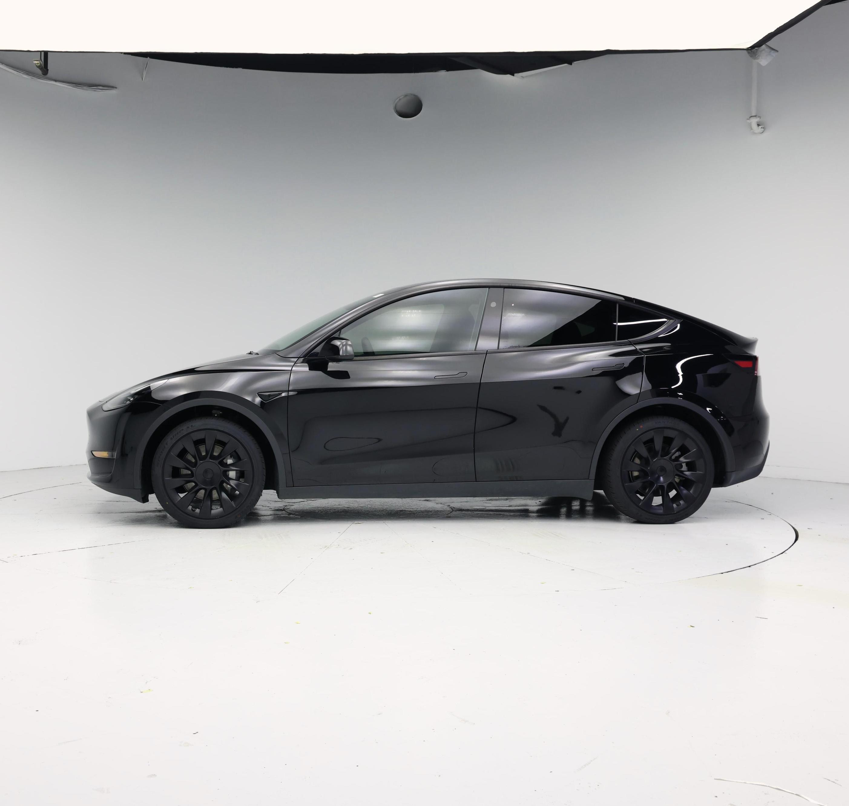Thumbnail: 2024 Tesla Model Y - 3