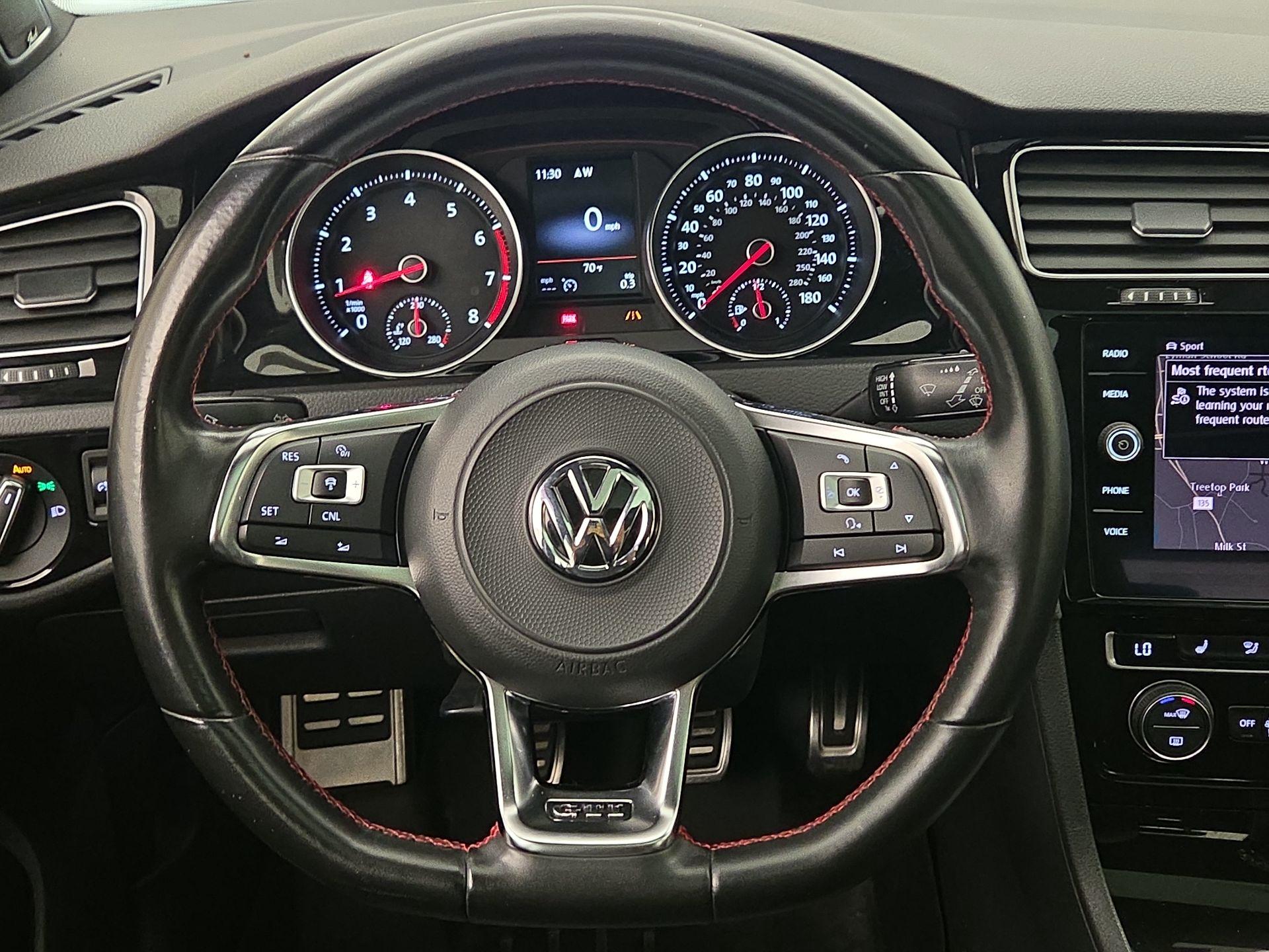 Thumbnail: 2018 Volkswagen Golf - 10