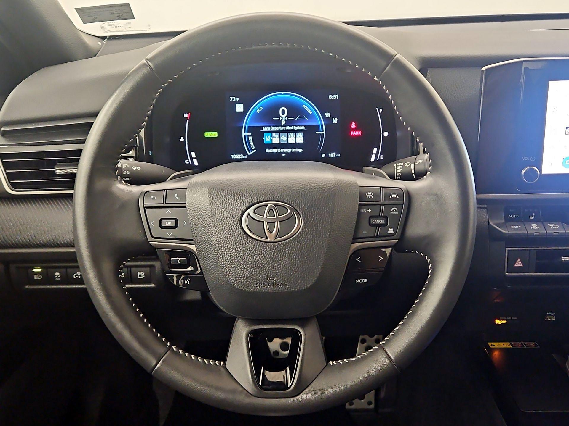 Thumbnail: 2025 Toyota Camry - 10