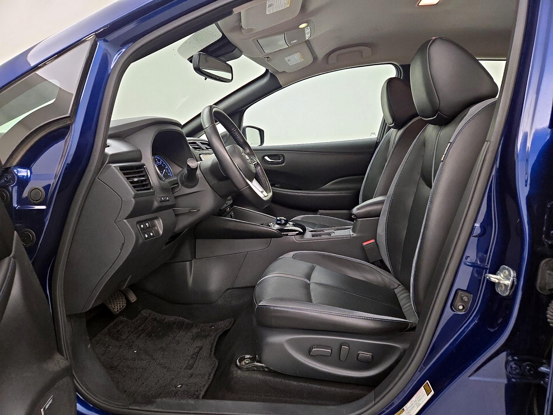 Thumbnail: 2020 Nissan Leaf - 11