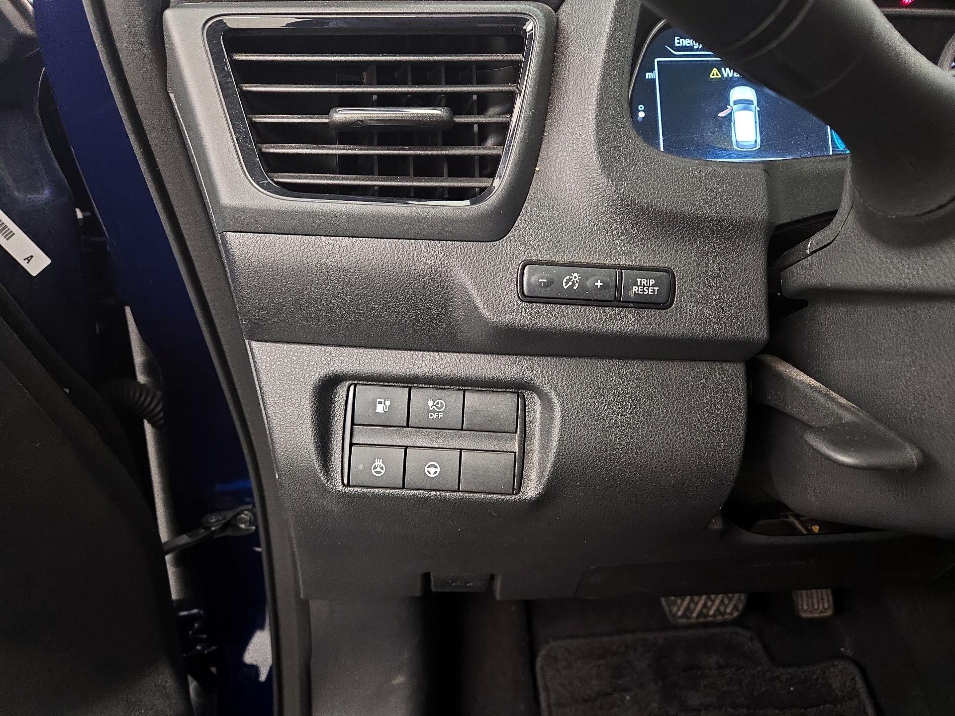 Thumbnail: 2020 Nissan Leaf - 13