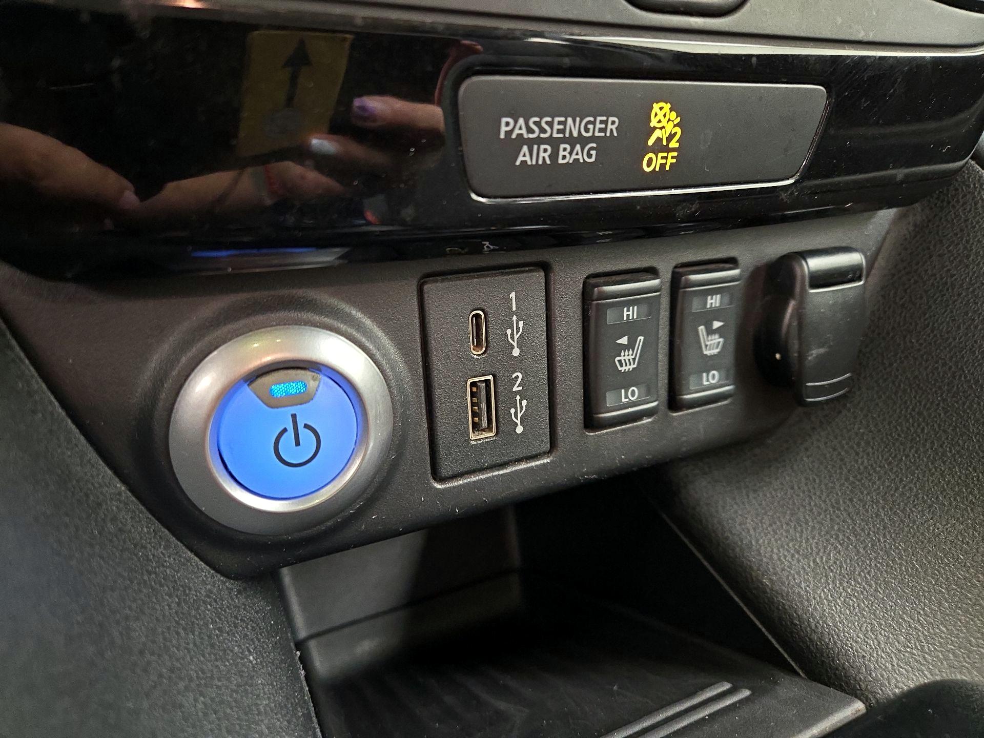 Thumbnail: 2020 Nissan Leaf - 18