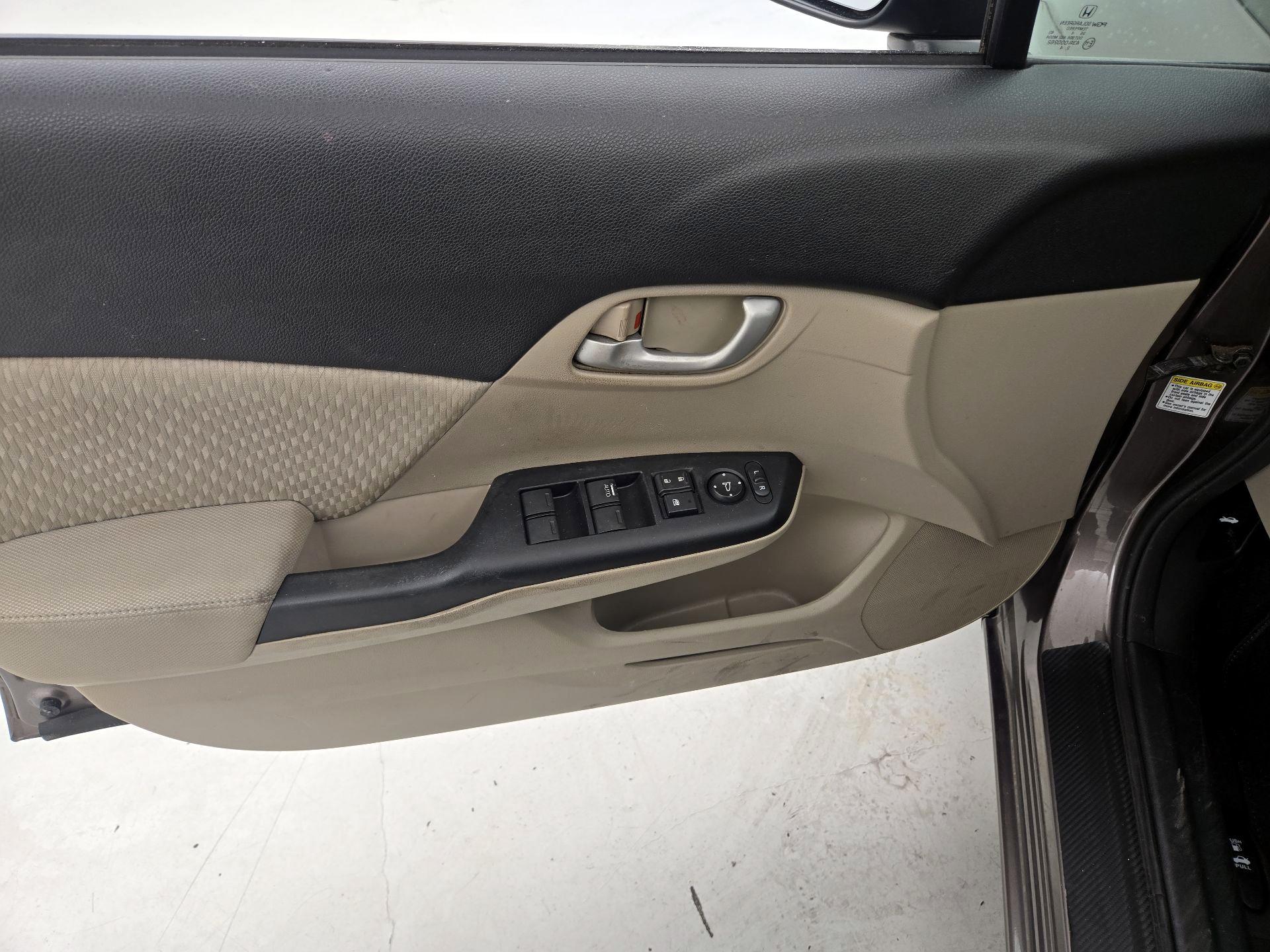 Thumbnail: 2014 Honda Civic - 12