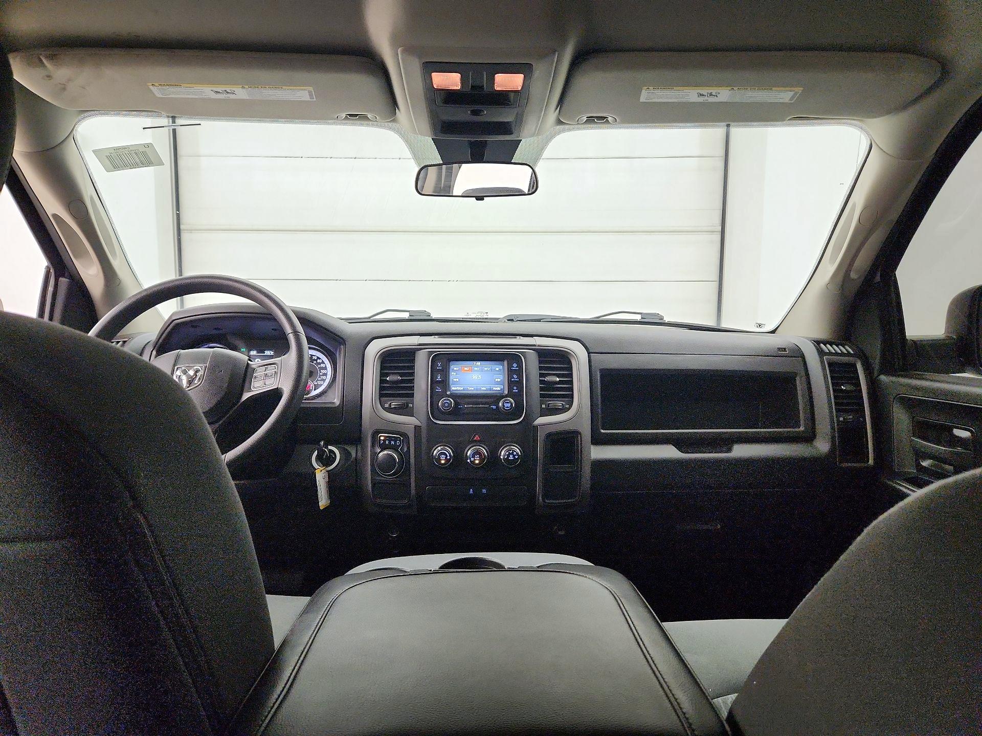 Thumbnail: 2022 RAM 1500 Classic - 9