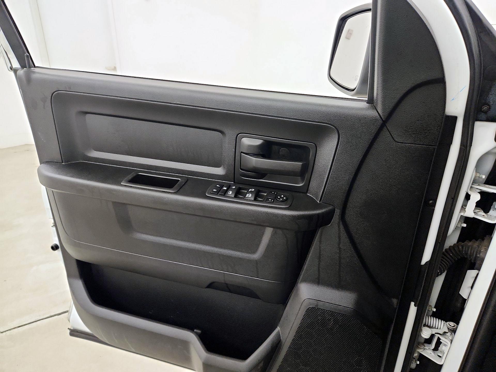 Thumbnail: 2022 RAM 1500 Classic - 12