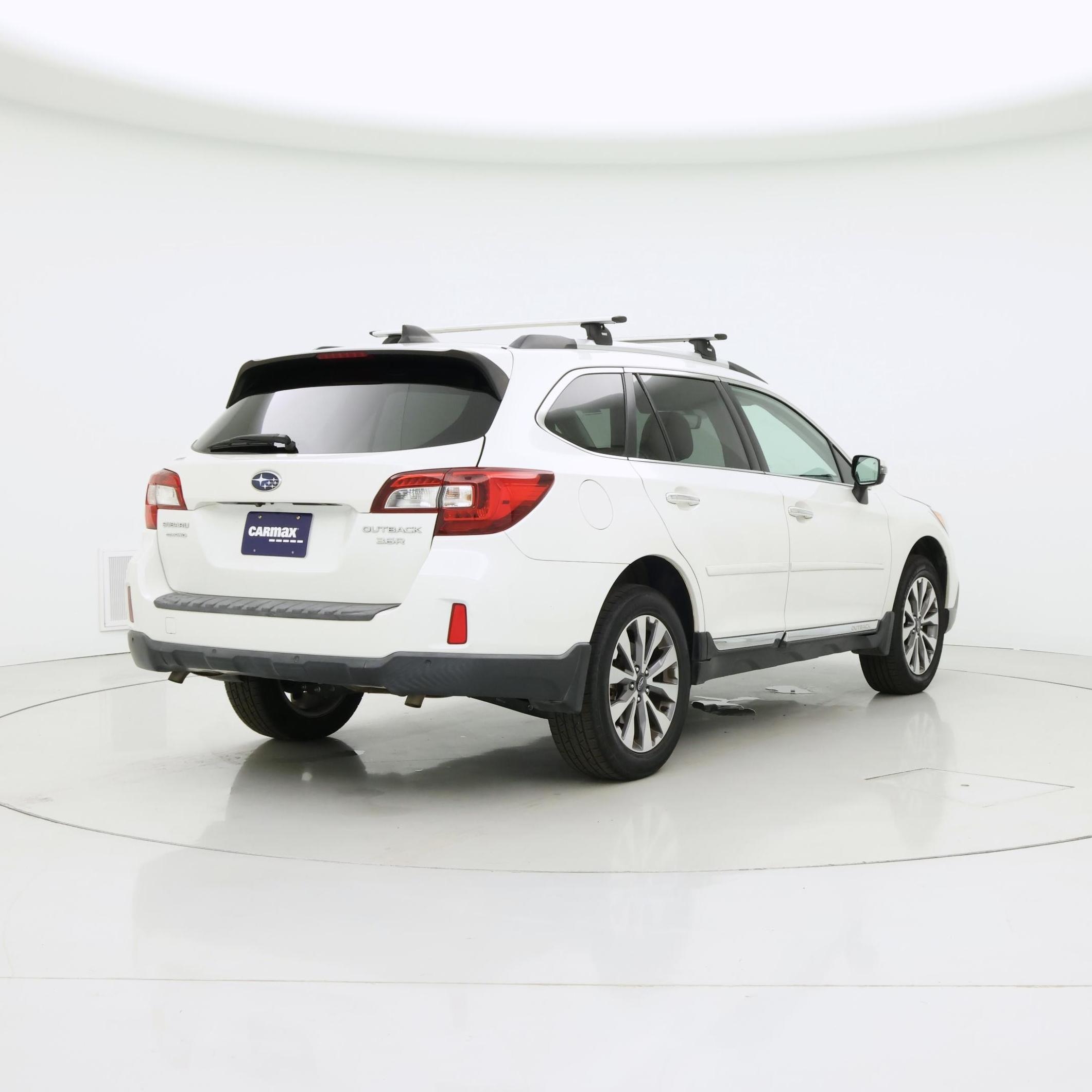 Thumbnail: 2017 Subaru Outback - 8