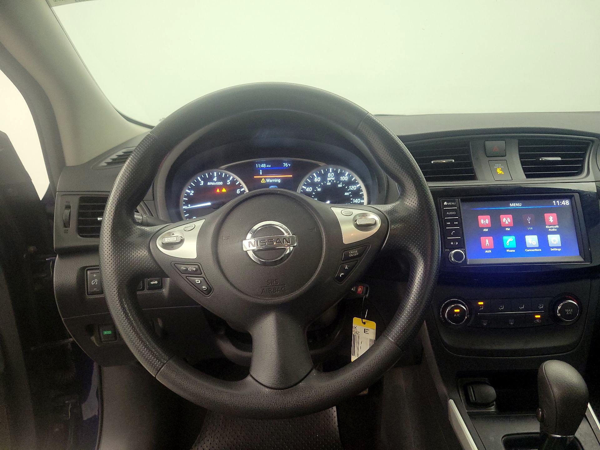 Thumbnail: 2019 Nissan Sentra - 10