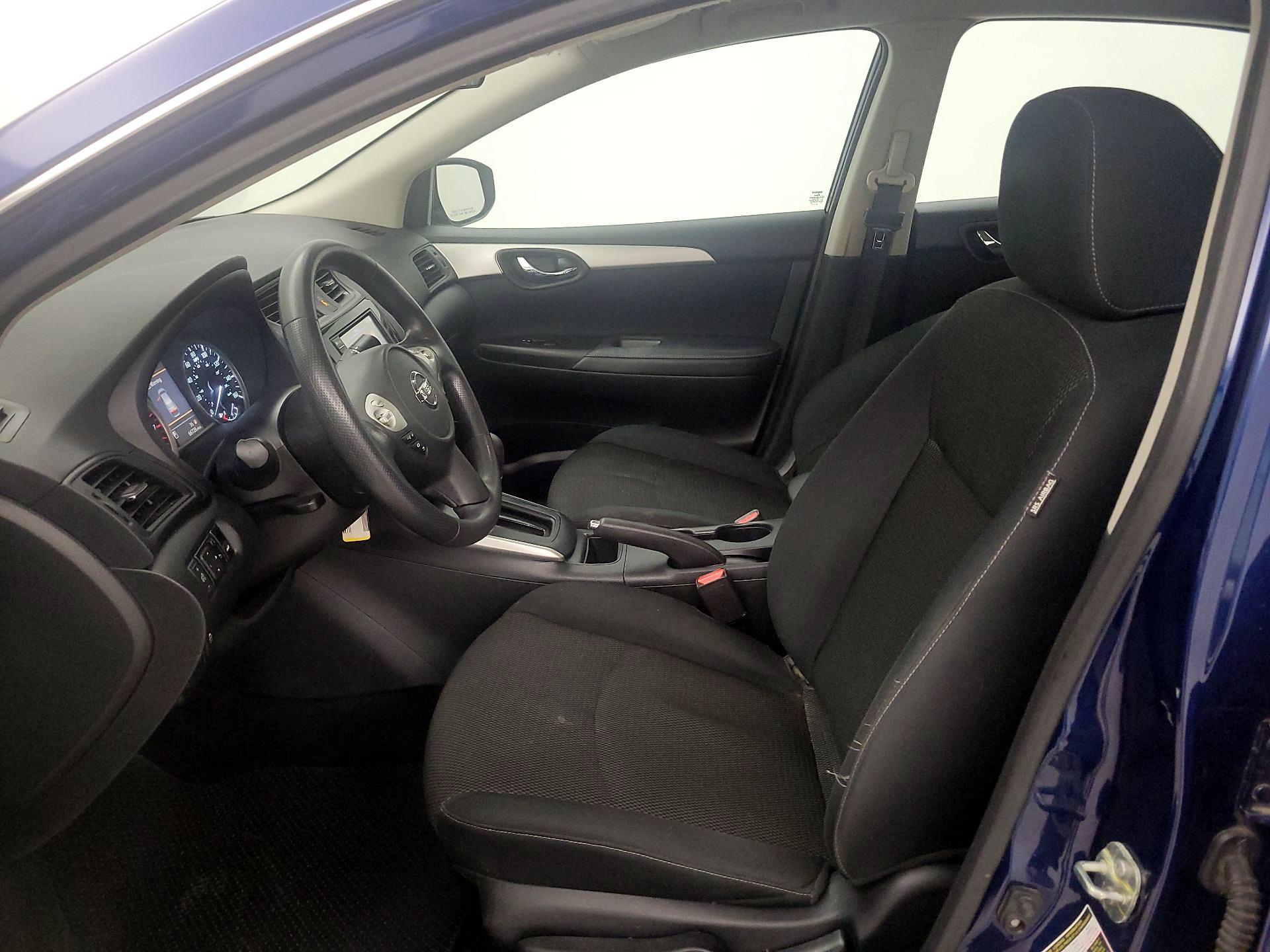 Thumbnail: 2019 Nissan Sentra - 11