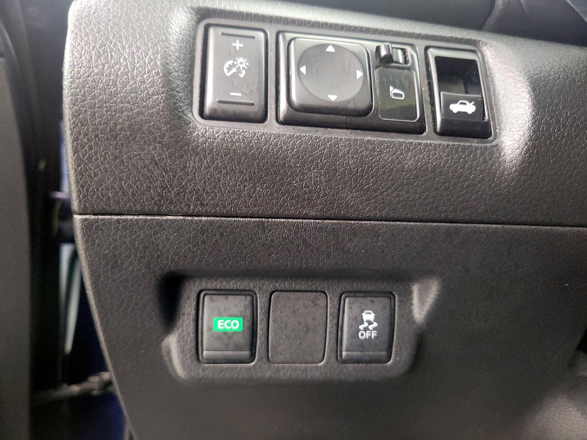 Thumbnail: 2019 Nissan Sentra - 13