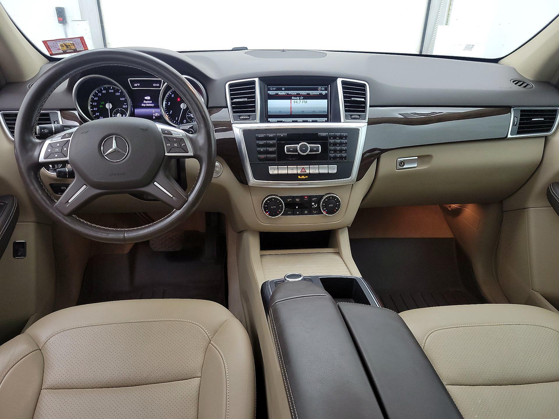 Thumbnail: 2015 Mercedes-Benz M-Class - 9