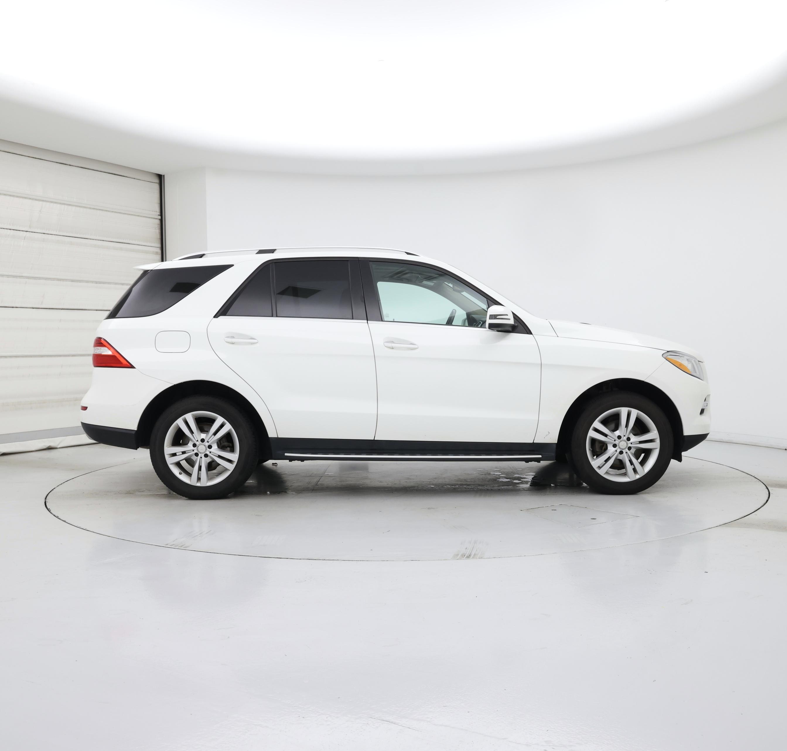 Thumbnail: 2015 Mercedes-Benz M-Class - 7