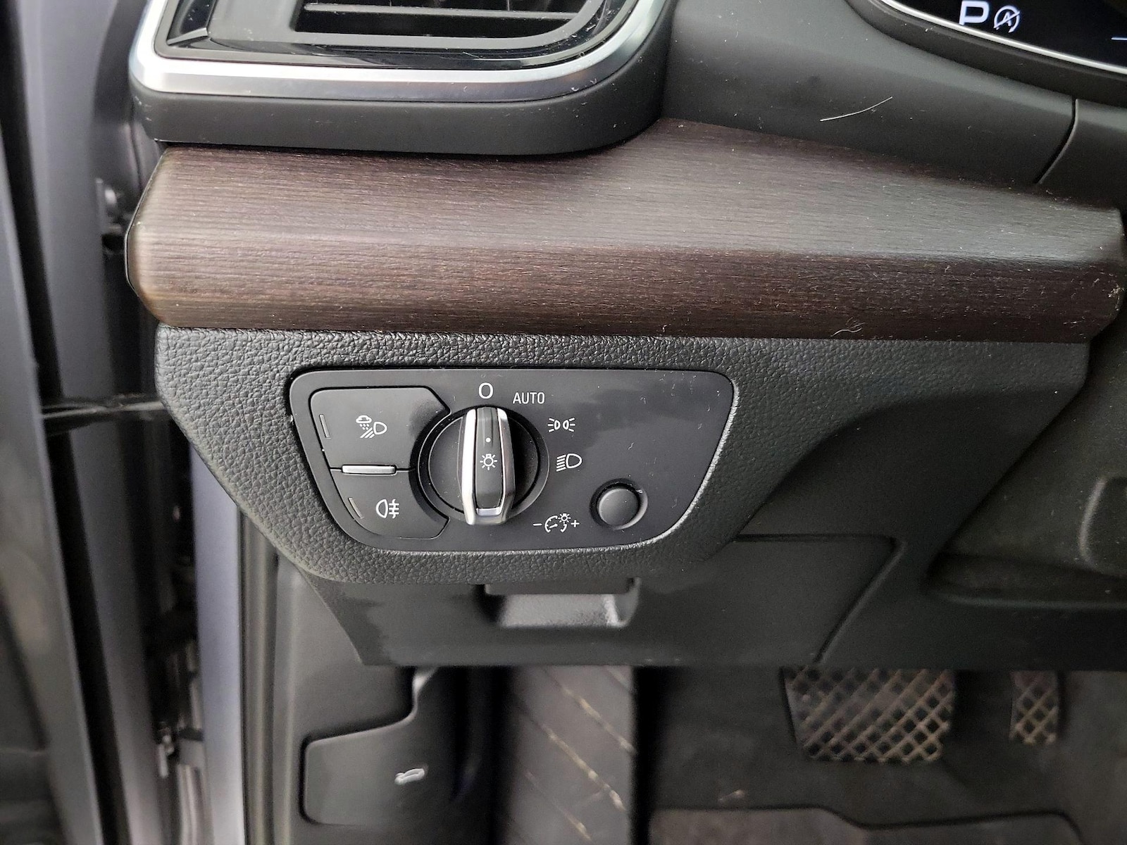 2022 Audi Q5 Premium Plus - Photo 14
