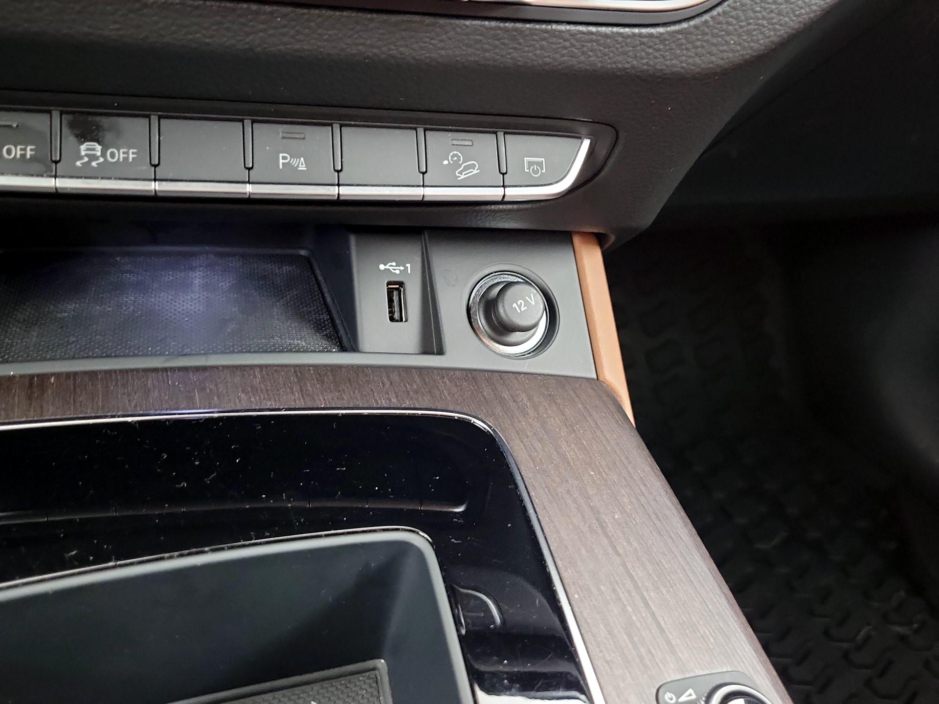 Thumbnail: 2022 Audi Q5 - 18
