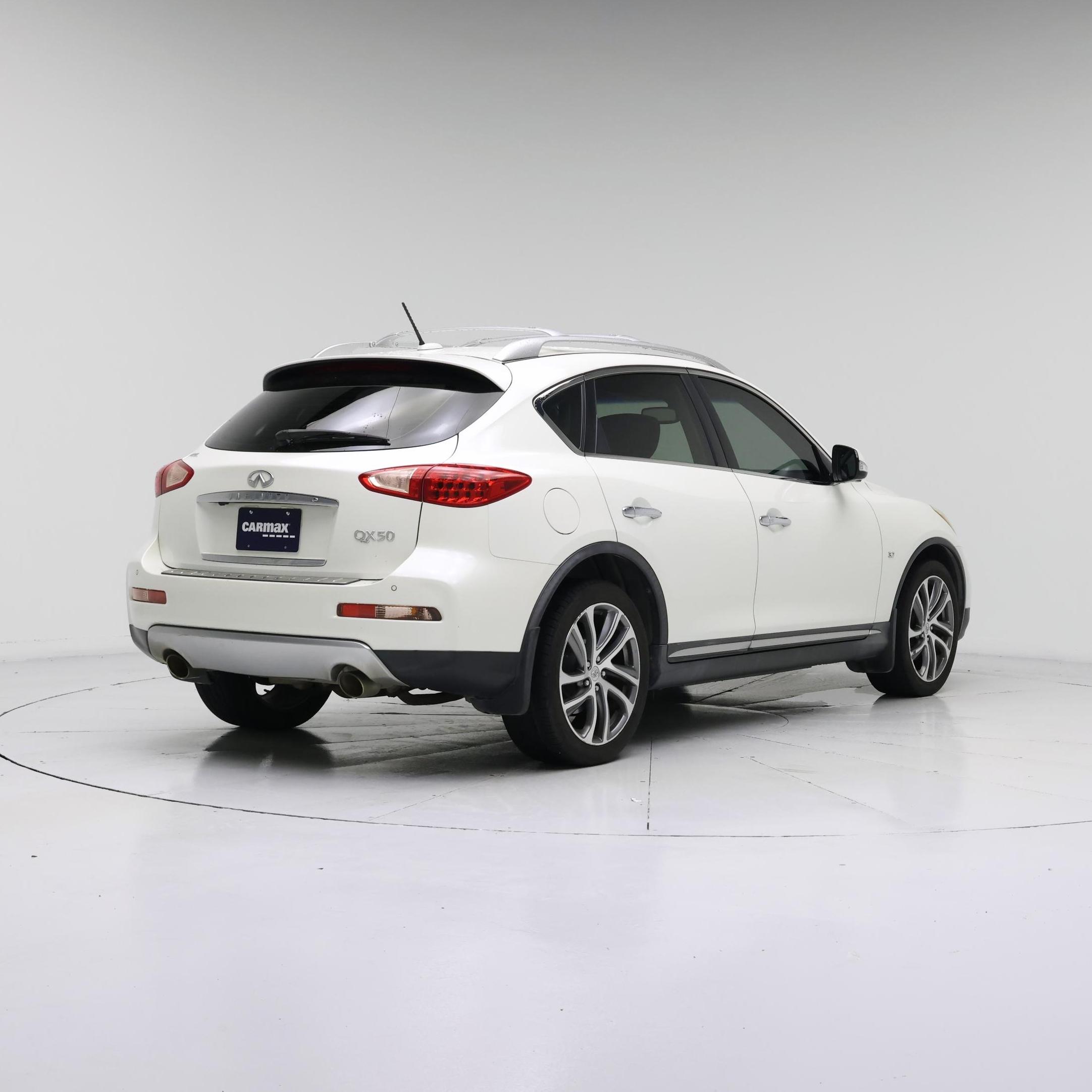 Thumbnail: 2017 INFINITI QX50 - 8